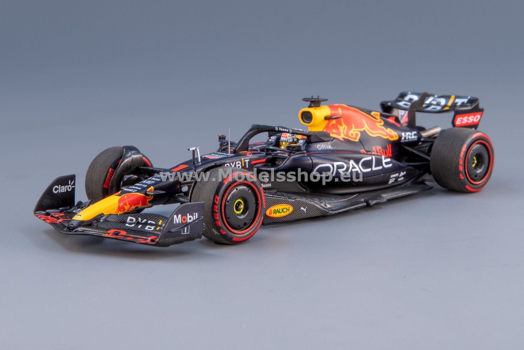 Minichamps 417220401 Oracle Red Bull Racing RB18 - Winner Emilia Romagna GP 2022 - Max Verstappen