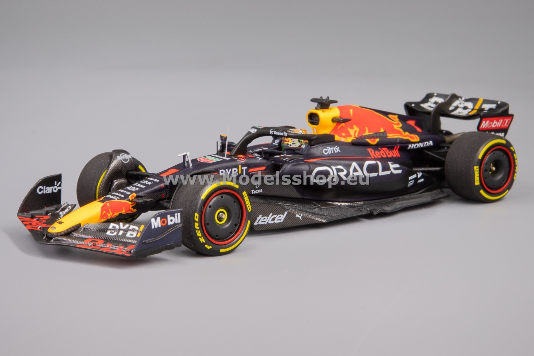 Minichamps 417222001 Red Bull F1 Rb18 Team Oracle Red Bull Racing No. 1, Winner Mexico GP 2022, Formula 1 World Champion 2022, Max Verstappen