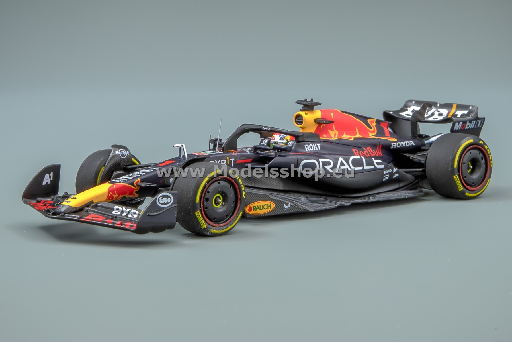Minichamps 417231101 Oracle Red Bull Racing RB19 No.1, Formula 1, Winner British GP 2023, M.Verstappen