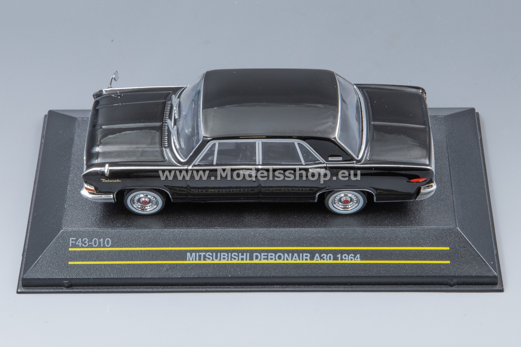 Mitsubishi Debonair A30, 1964, RHD /black/