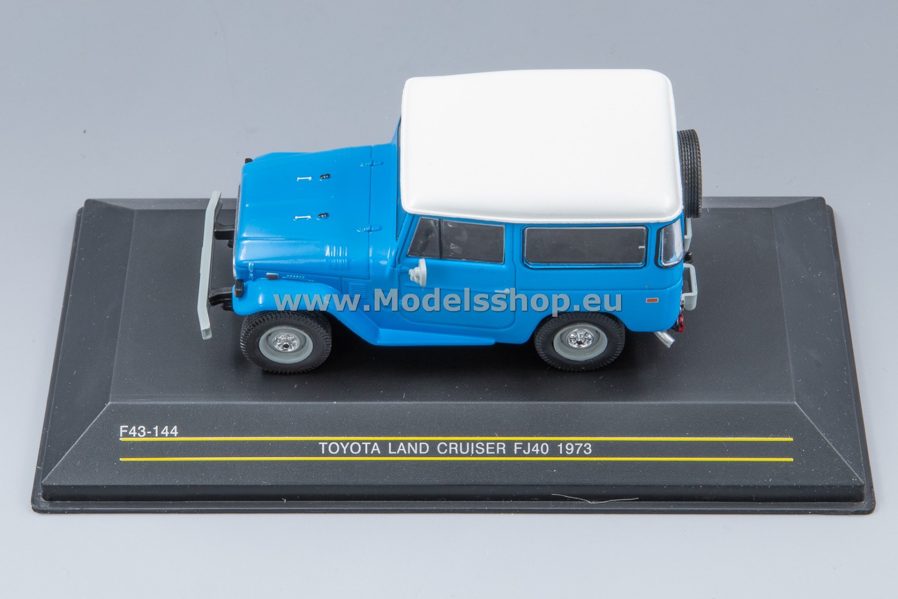 Toyota Land Cruiser FJ 40, 1973 /blue - white/