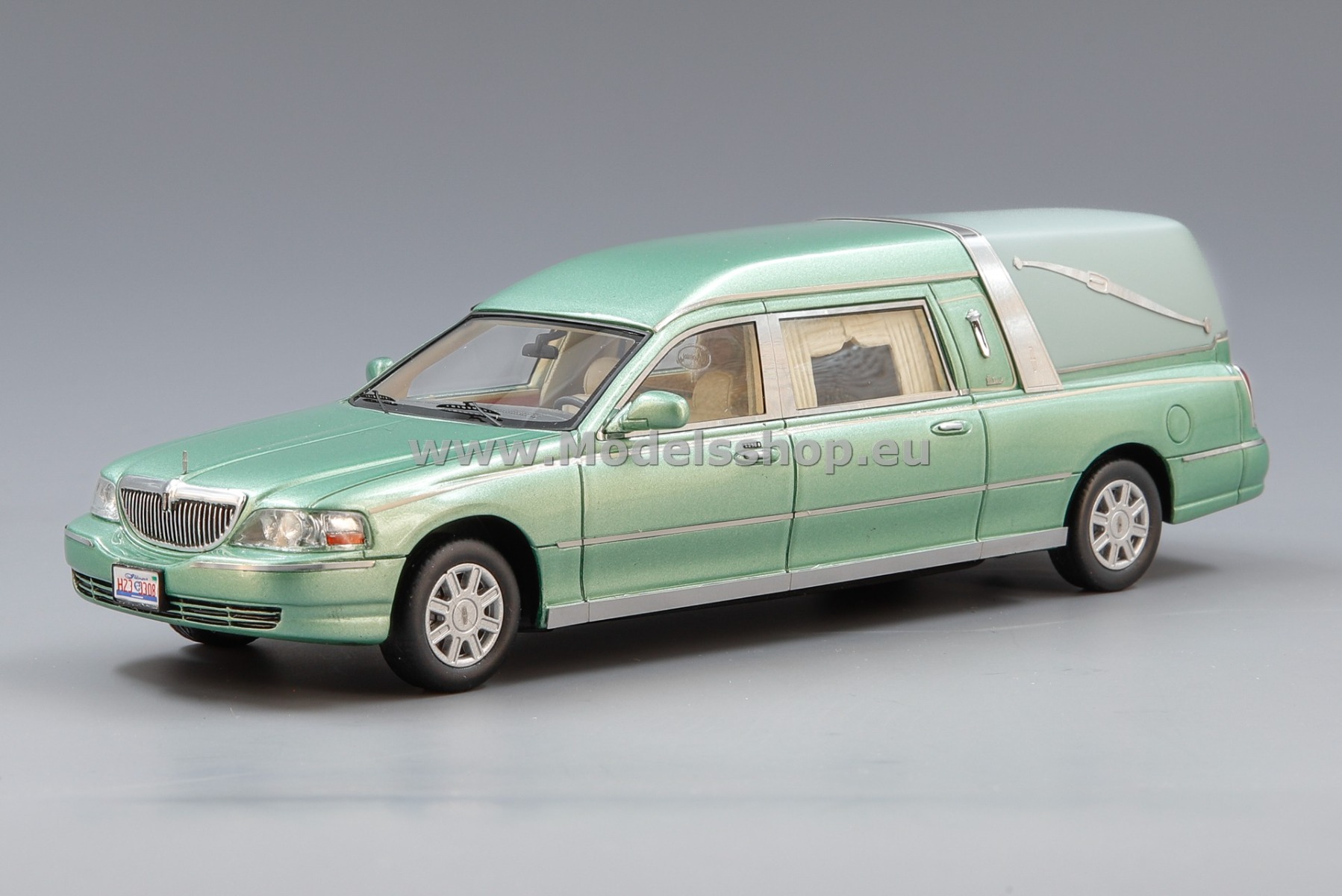 Esval Models EMUS43022A Lincoln Town Car Hearse by Eagle Coach Co., 2009 /green/