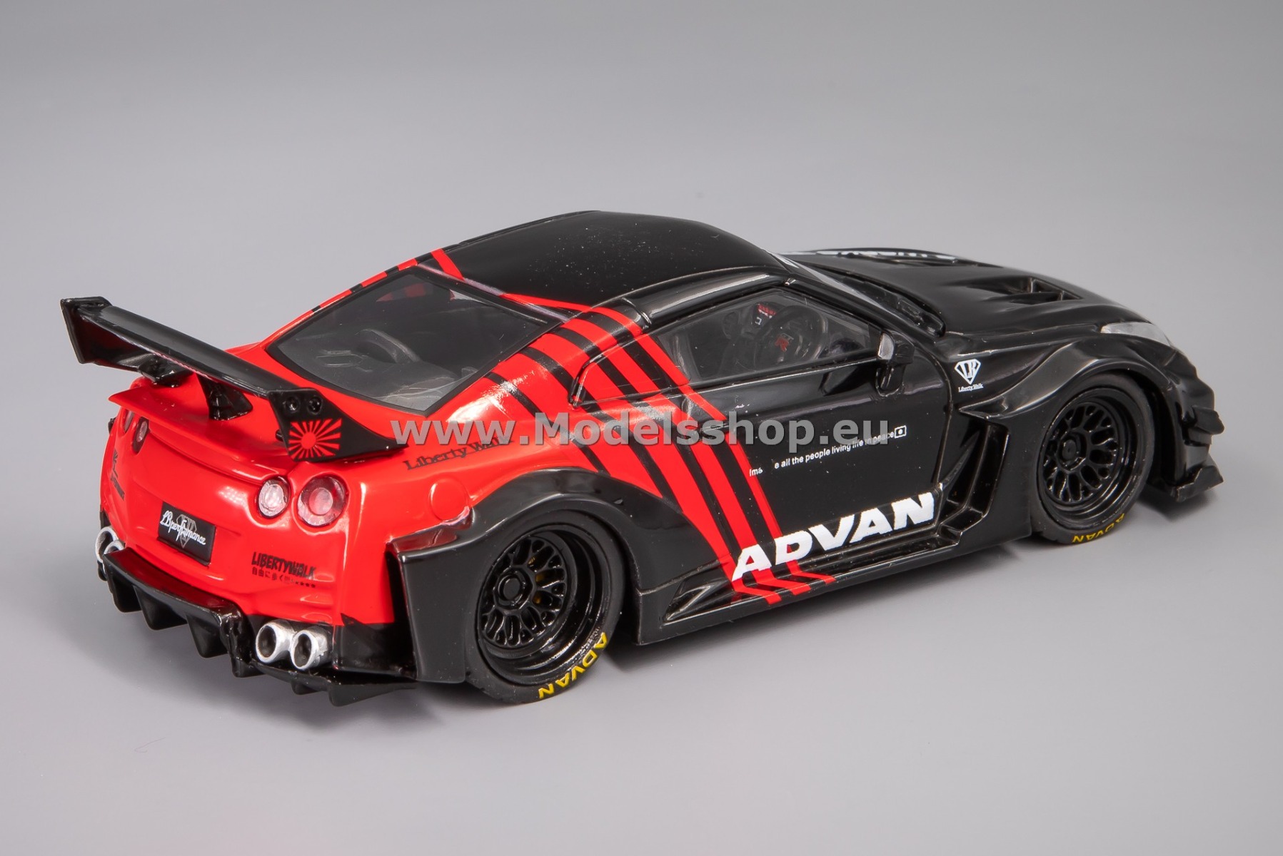 Solido S4311204 Nissan GT-R (R35) Liberty Walk Body Kit,2020