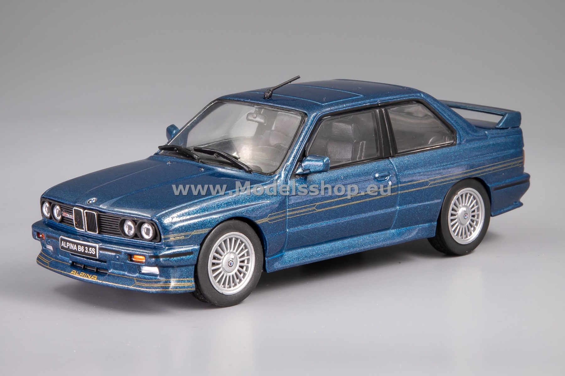 Solido S4312001 Alpina BMW B6 ( E30), 1989 /alpina blue/