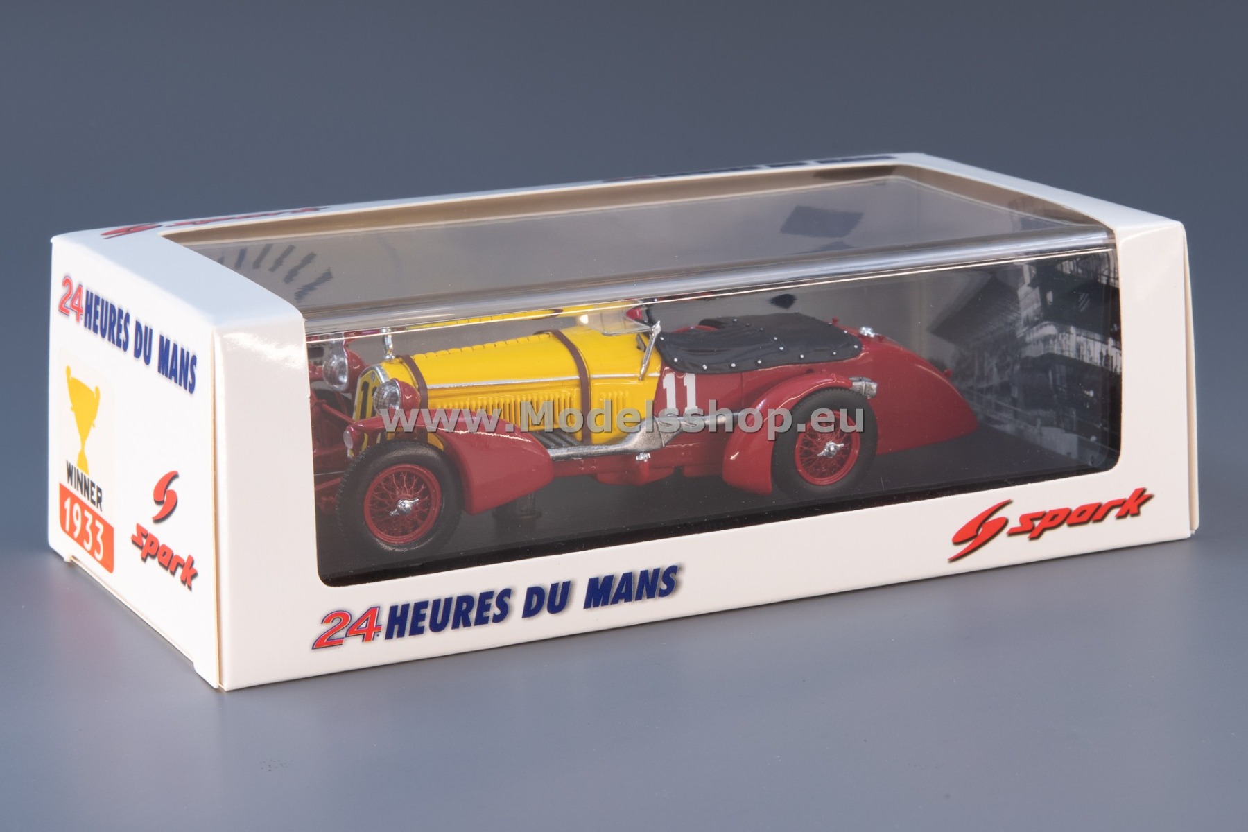 Spark 43LM33 Alfa Romeo 8C No.11 Winner 24H Le Mans 1933 R