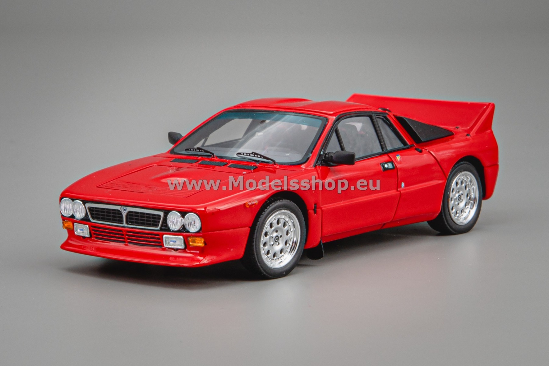 Schuco Lancia 037 street w./ rear spoiler, 1982 /red/ 43U00035