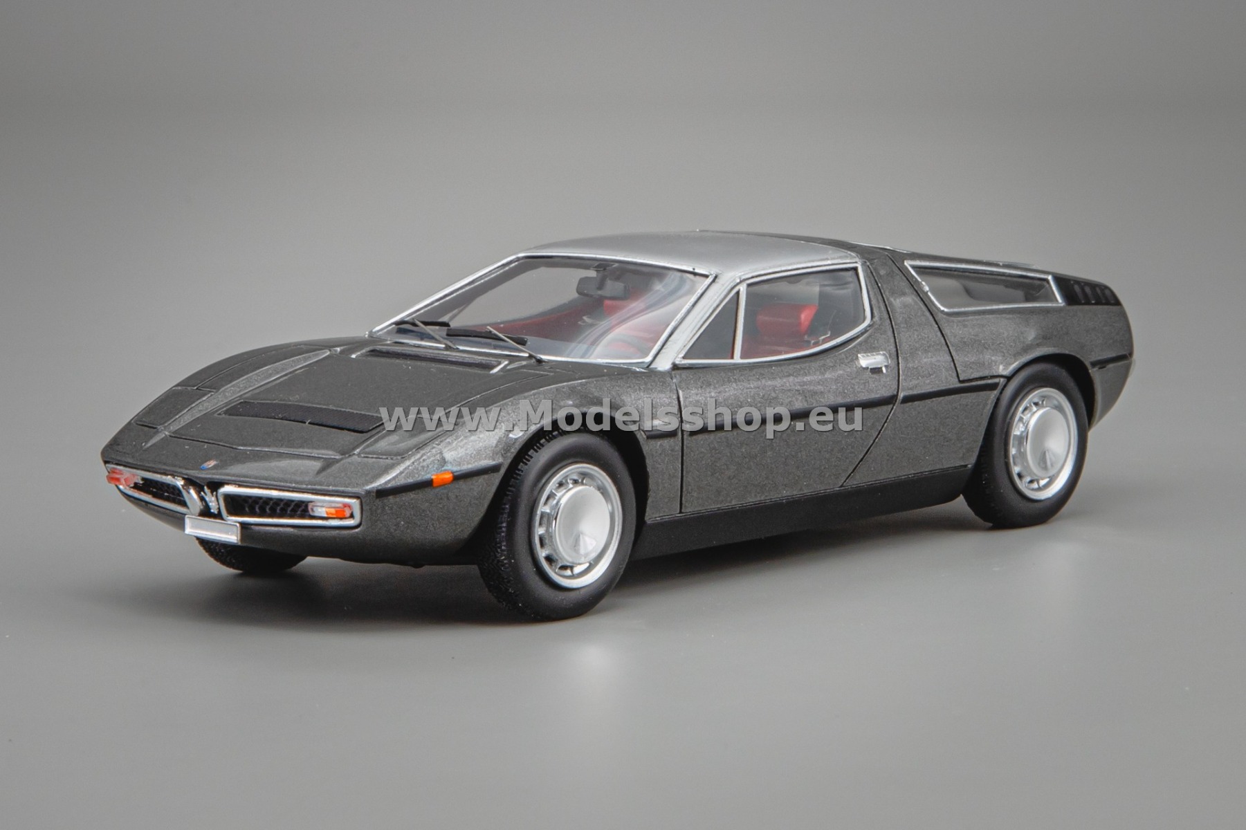 Schuco Maserati Bora, 1971 /black/ 43U00056
