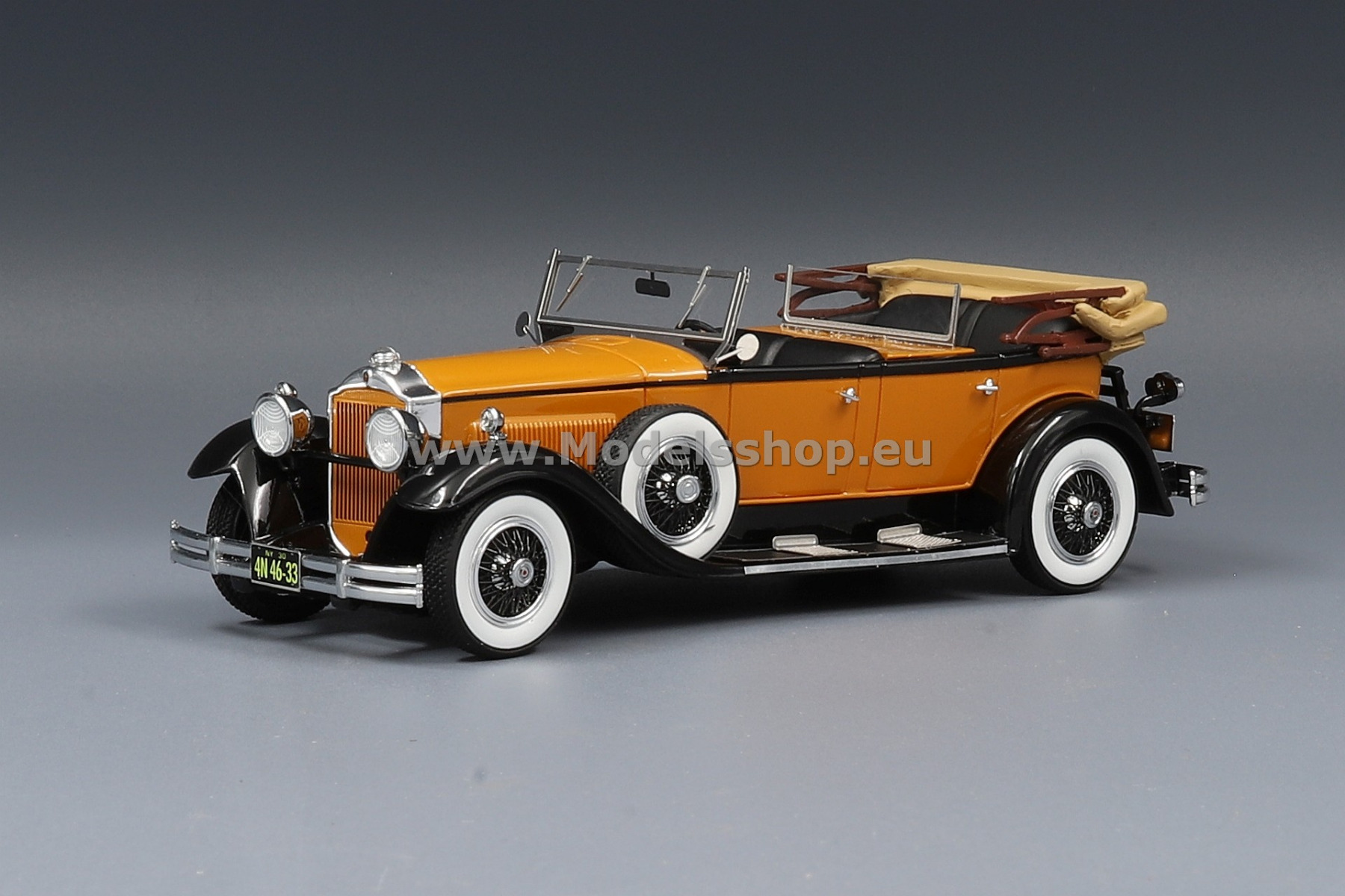 NEO 44633 Packard 733 Straight 8 Sport Phaeton, 1930 /dark orange - black/