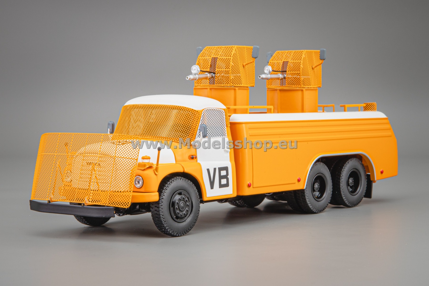 Schuco 450376200 Tatra T148 Water Cannon Truck, VB