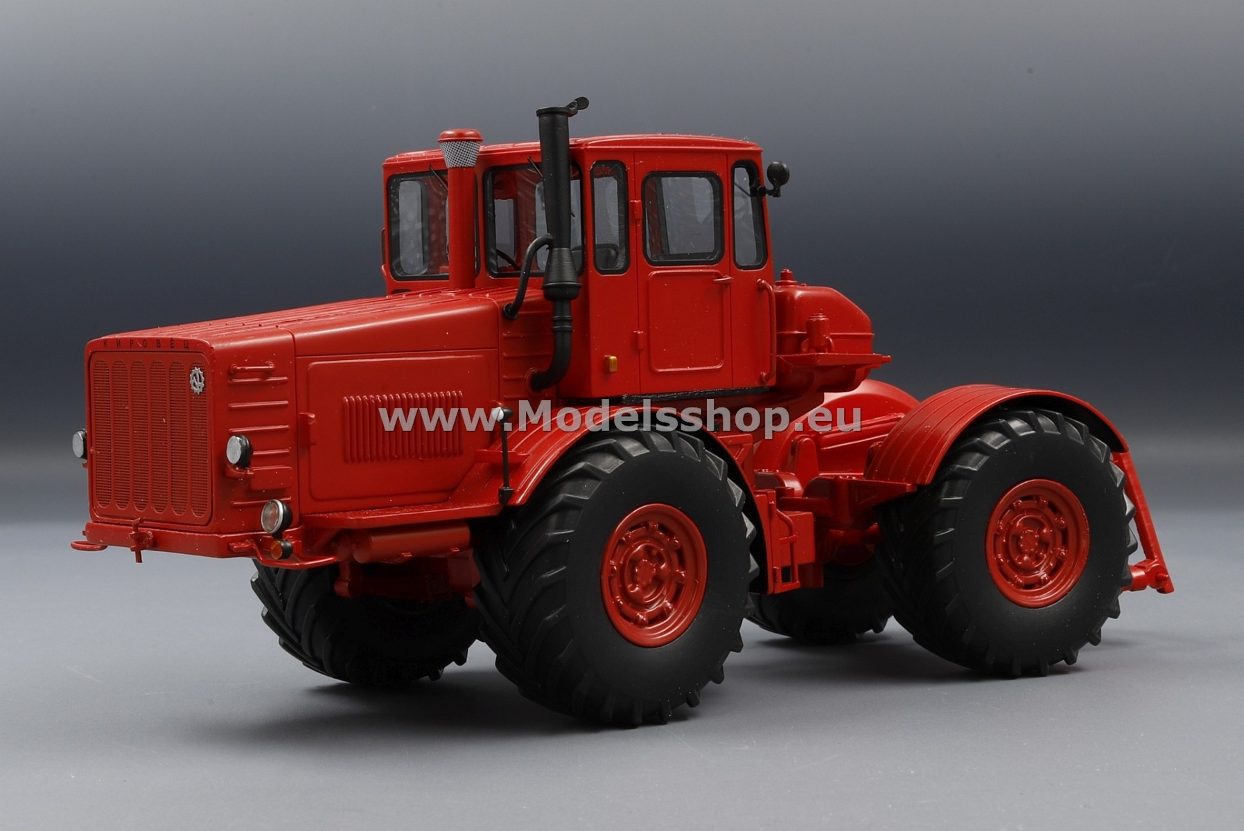 Kirovets K-700 tractor /red/