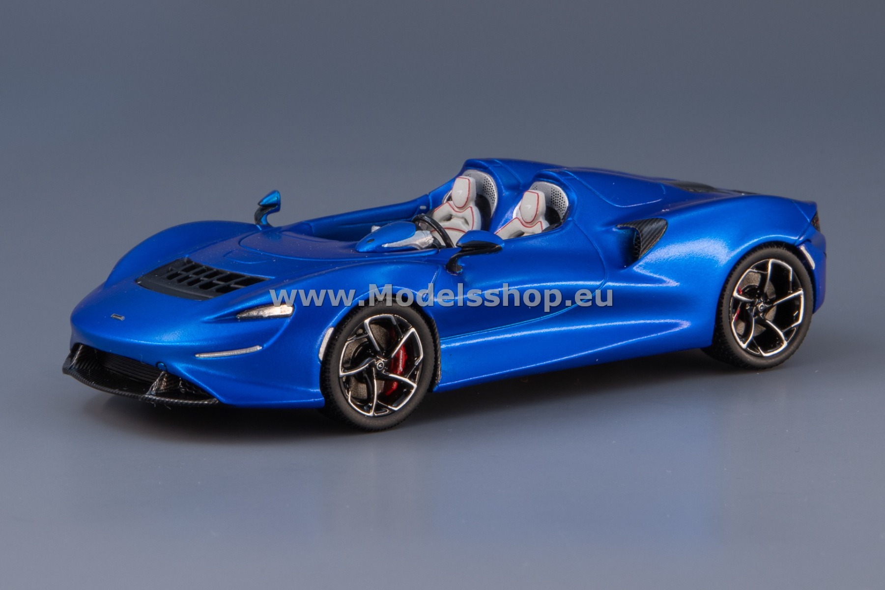 McLaren Elva, 2020 /blue/