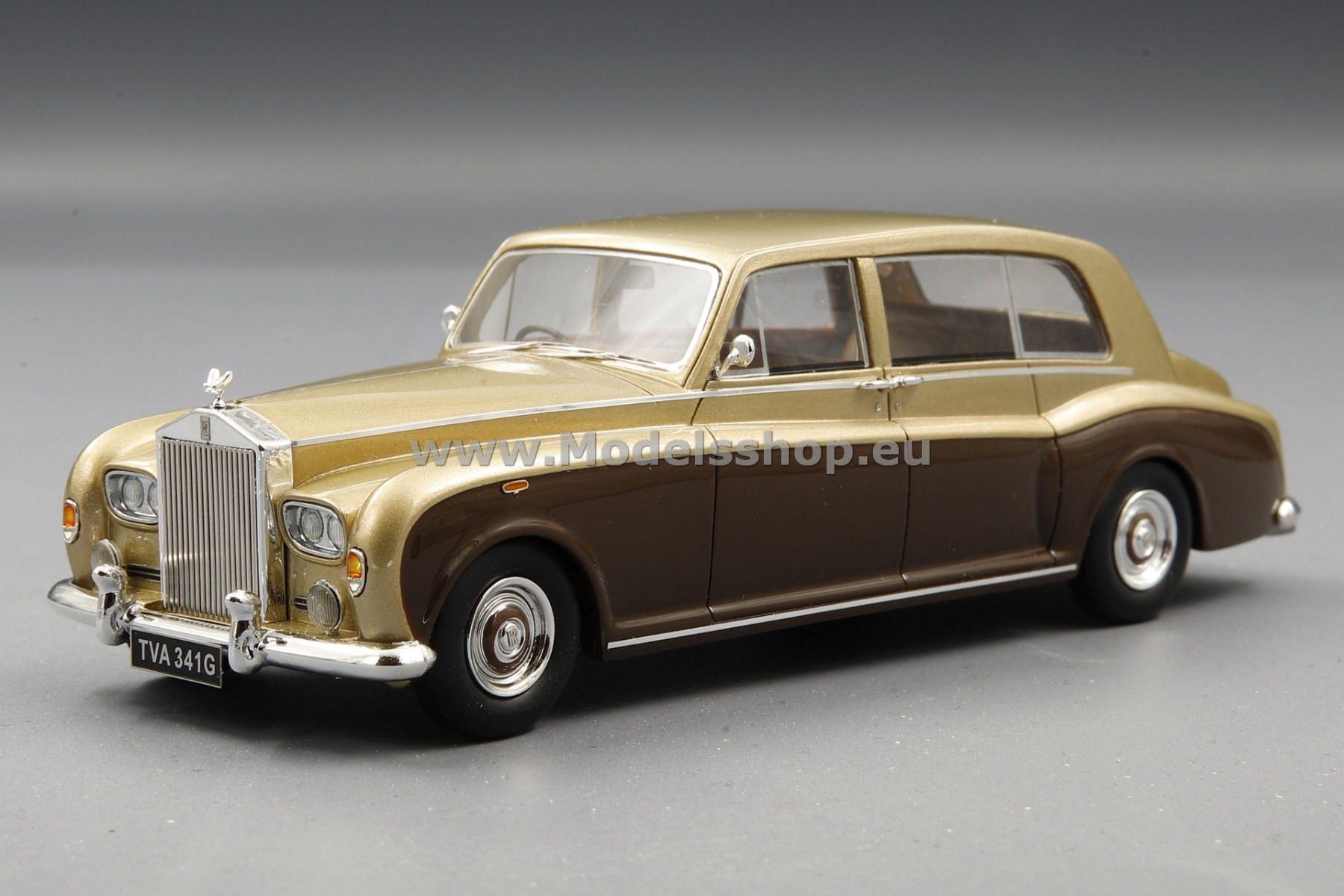 NEO 45341 Rolls-Royce Phantom VI EWB, RHD, 1968 /golden - brown/
