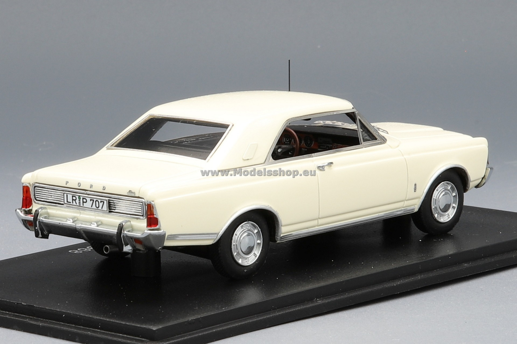 Ford Taunus 17m P3 - Die-cast model - Neo Models 44560