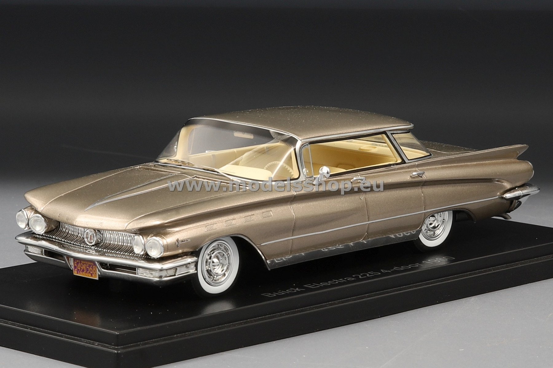 Buick Electra 225 4-Door, 1960 /metallic - beige/