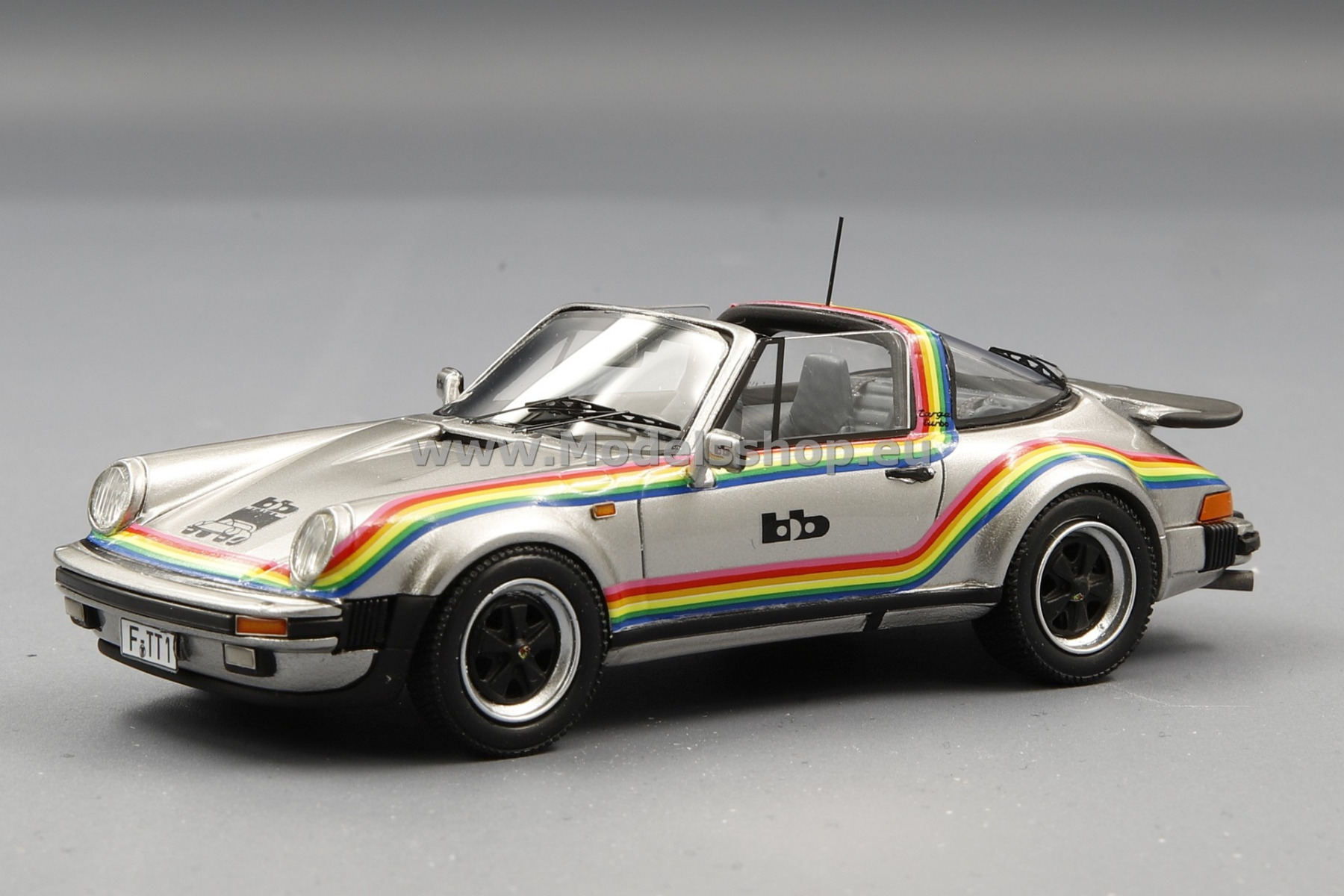 Porsche 911 Turbo Targa BB, 1982 /silver - decorated/