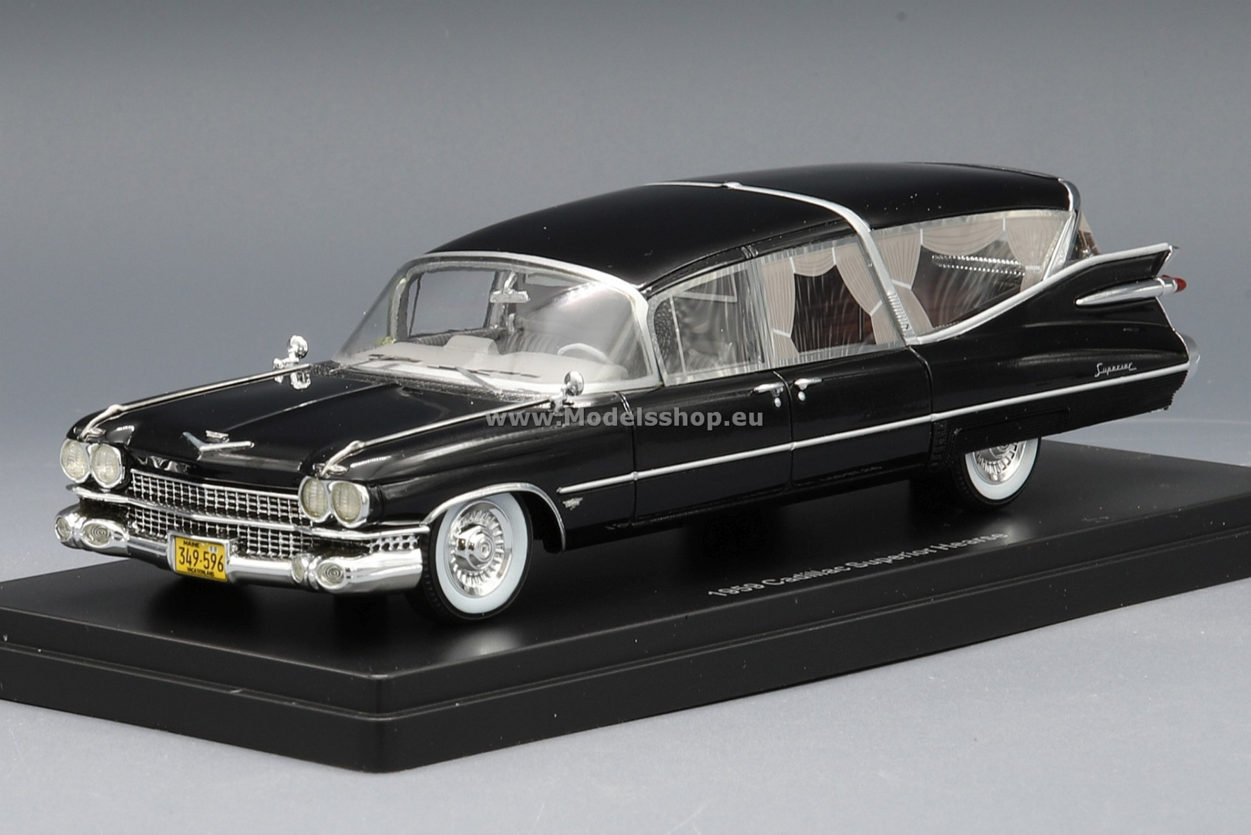 Cadillac Superior Hearse, 1959 /black/