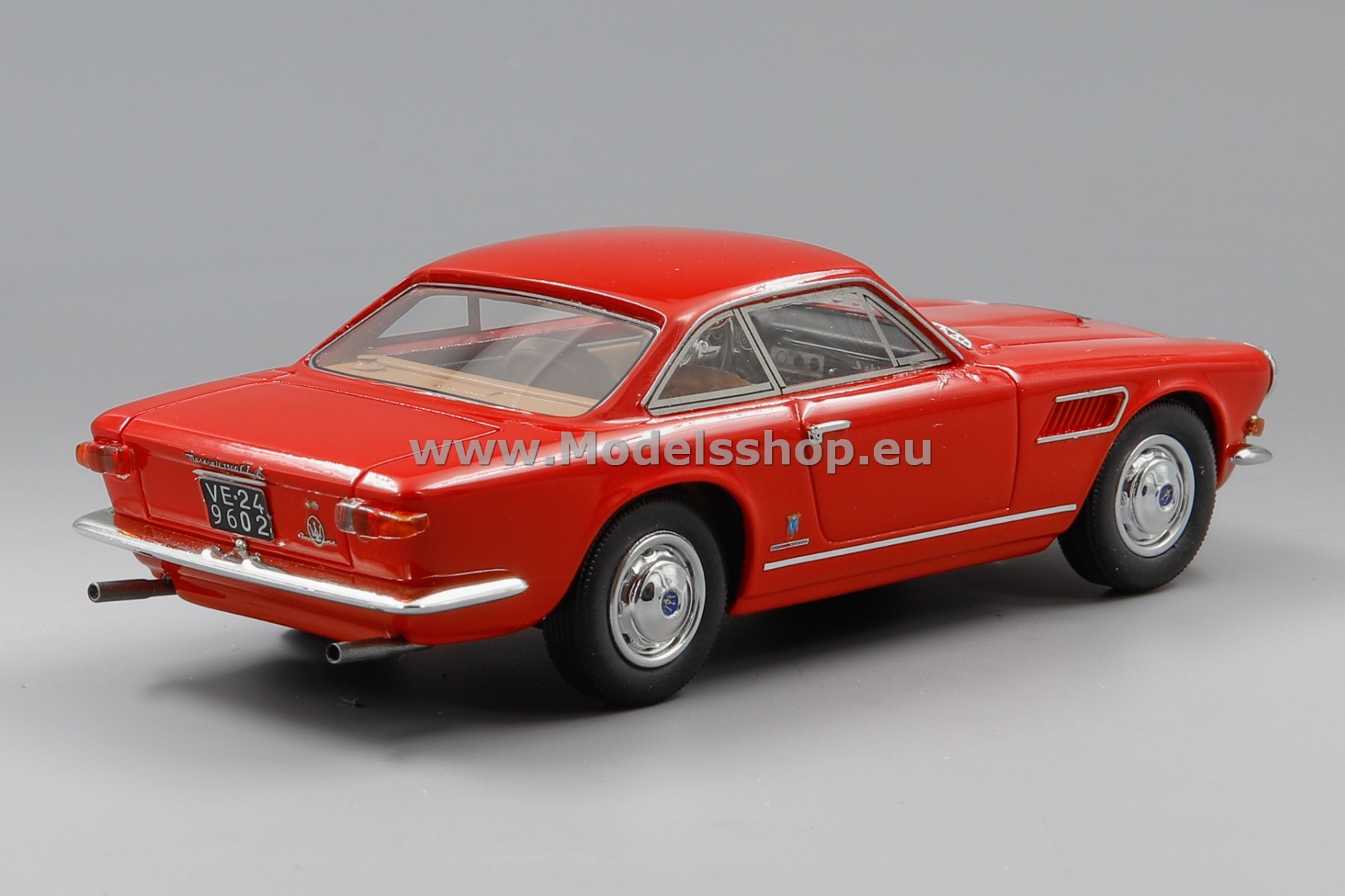 NEO 49602 Maserati Sebring II, 1963 /red/