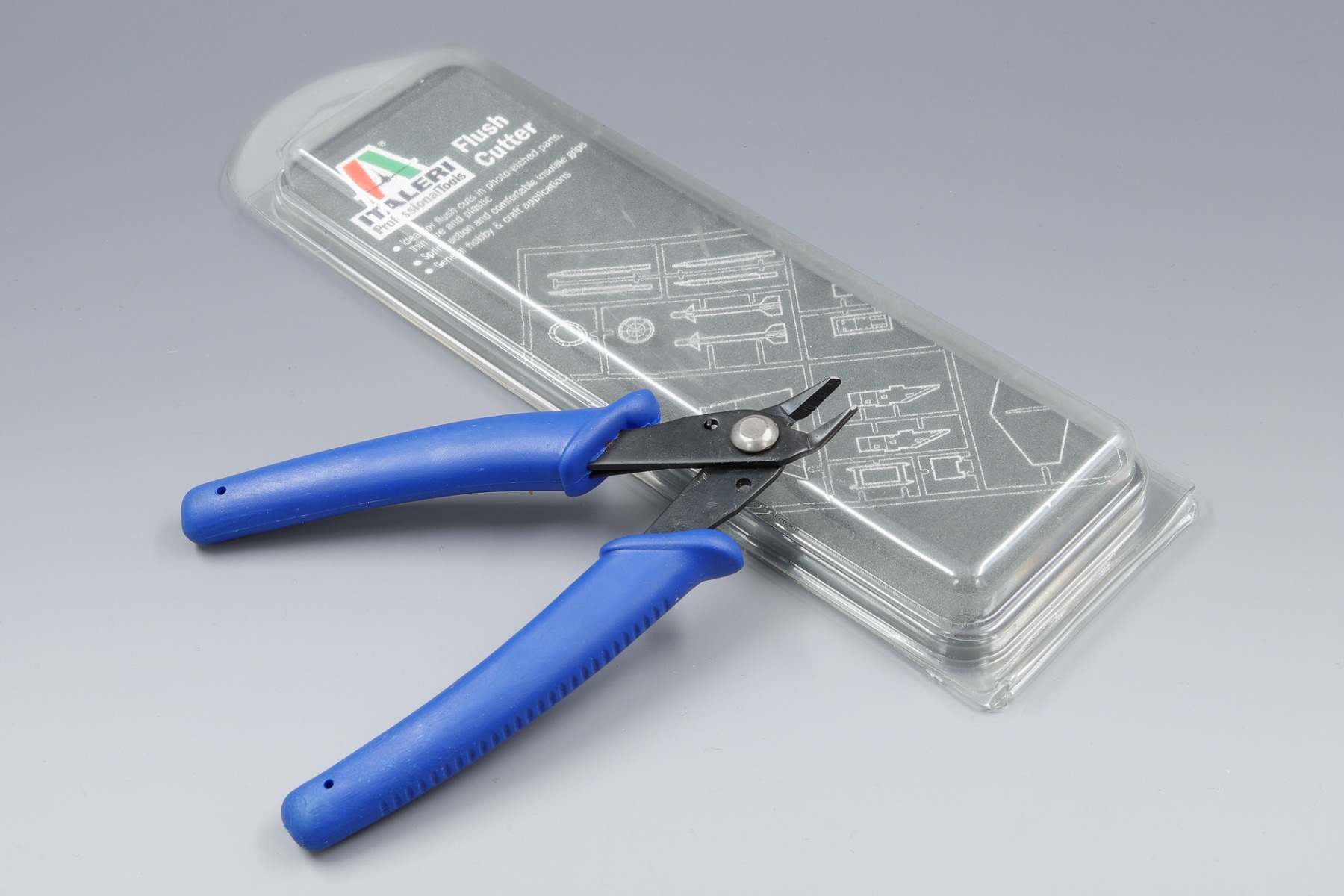 Italeri IT50828 Proffessional Flush Cutter - Italeri
