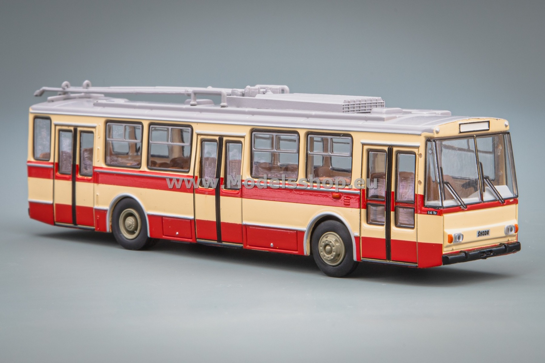 Brekina Skoda 14Tr trolleybus, 1982 /beige - red/