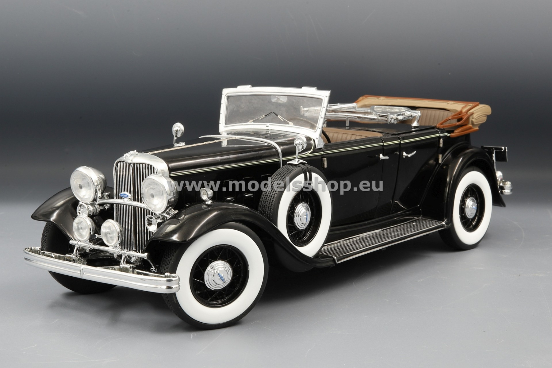 Ford Lincoln KB 1932, canopy open /black/