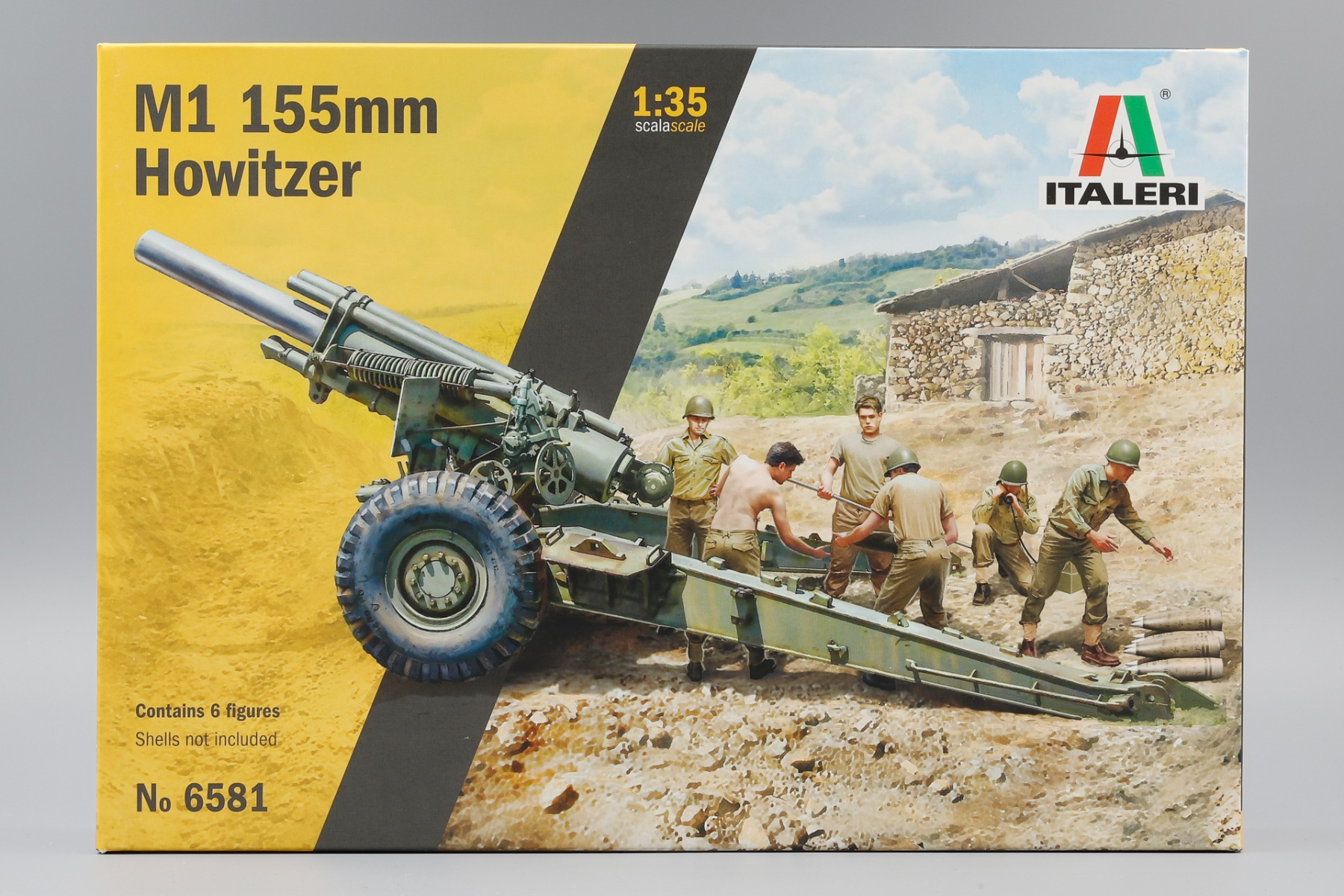 Italeri IT6581 M1 155mm Howitzer Contains 6 figures