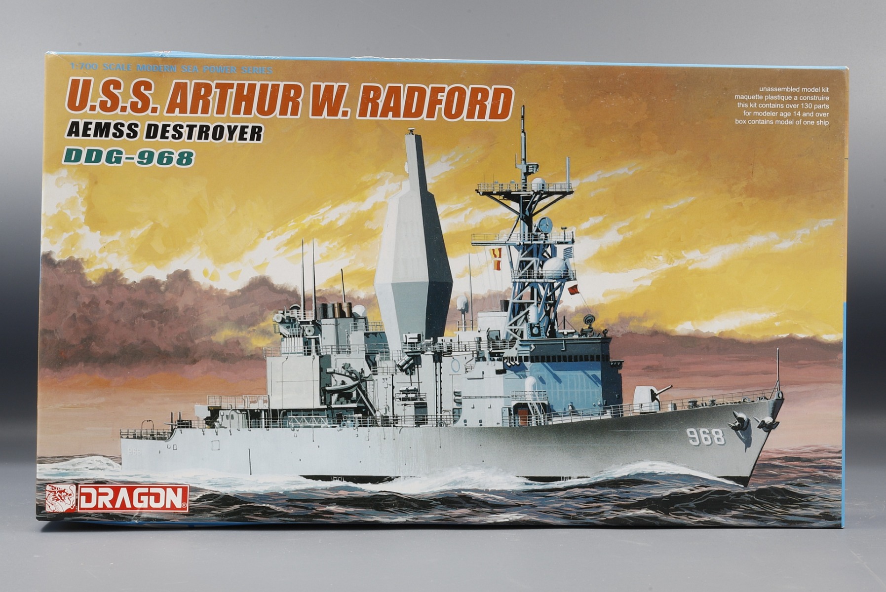 Dragon DRA07031 USS Arthur W. Radford DDG-968 AEMSS Destroyer