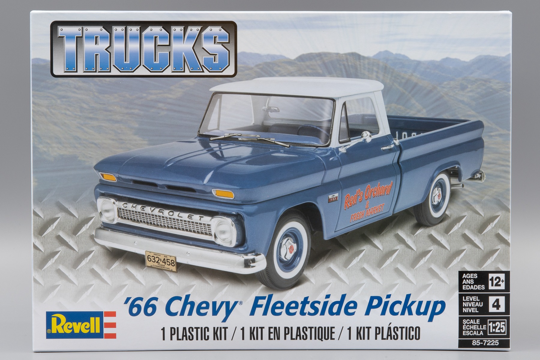 Revell RE17225 / 85-7225 Chevy Fleetside Pickup, 1966, Truck series, model kit
