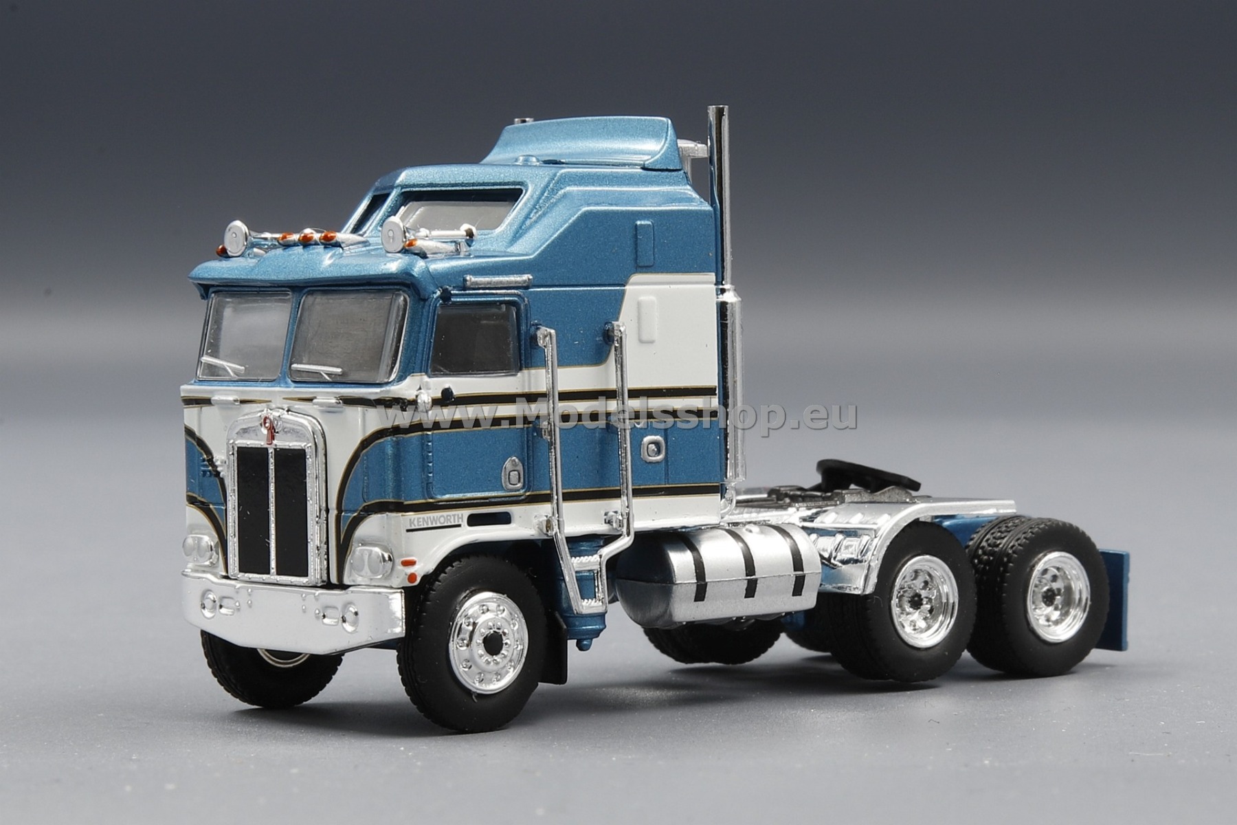 Kenworth K 100 Aerodyne tractor truck, 1976 /blue - grey metallic/