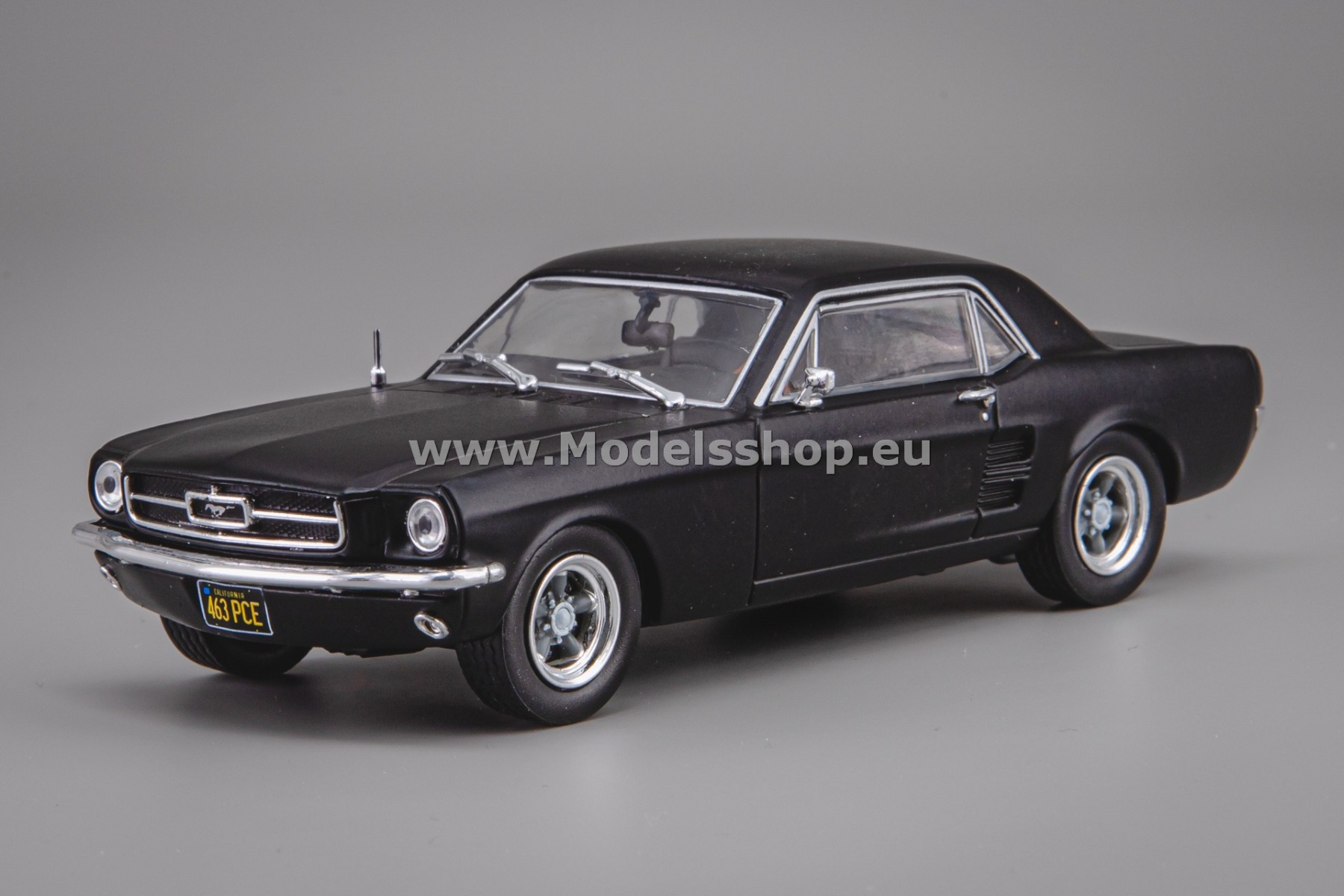 GreenLight GL86615 Ford Mustang Coupe, 196, Adonis Creed's car from movie: 