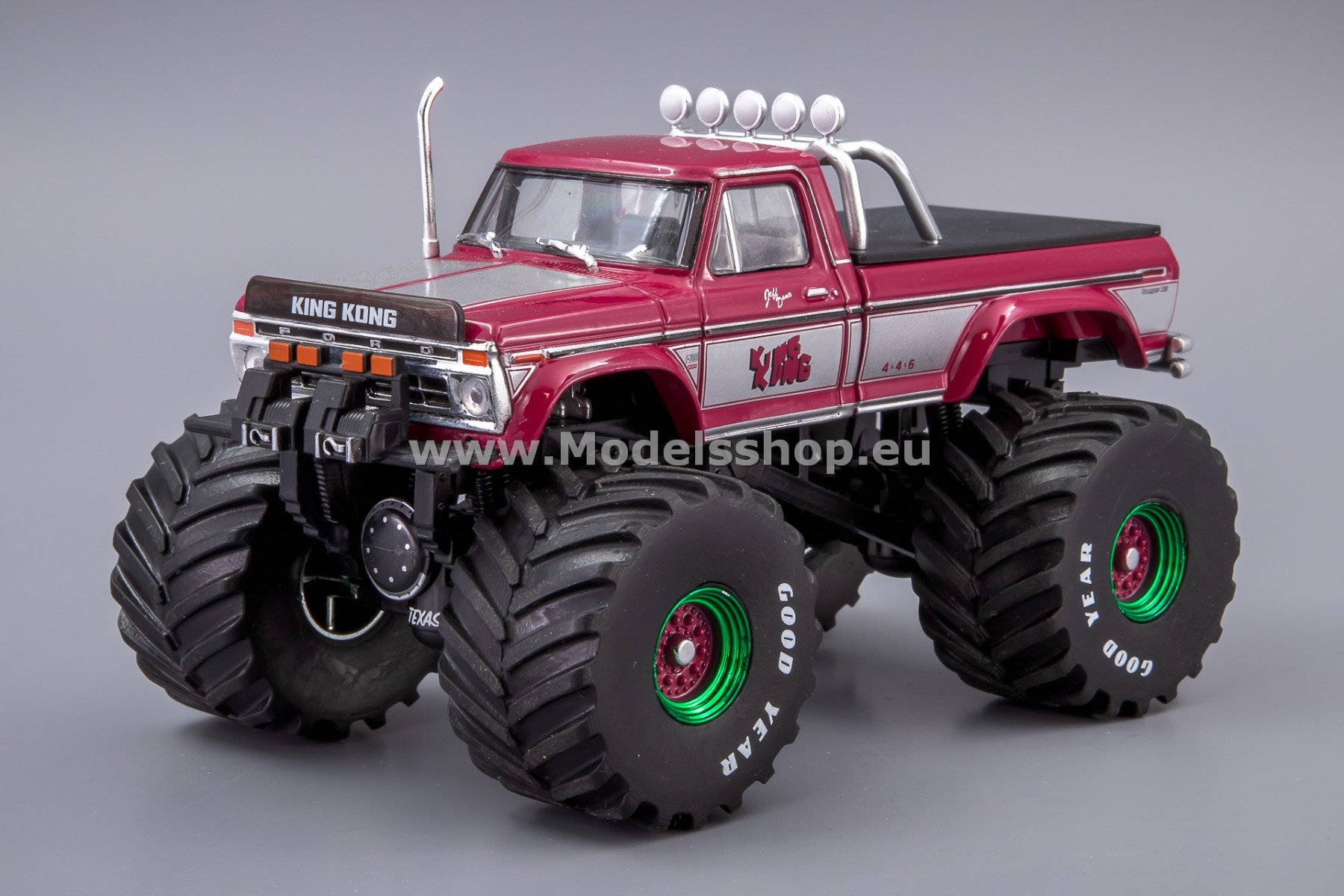 GreenLight GL88032GM Ford F-250, 1975 monster truck with 66 inch tires (King Kong) 