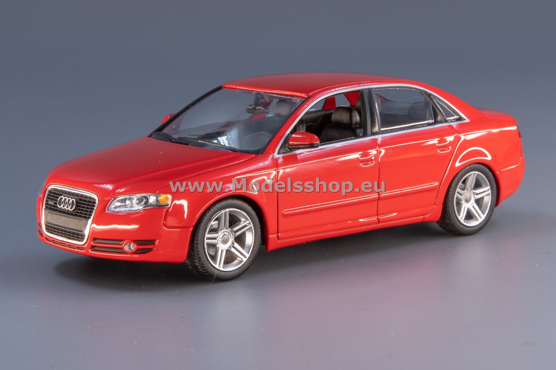 Maxichamps 940014401 Audi A4, 2004 /red/