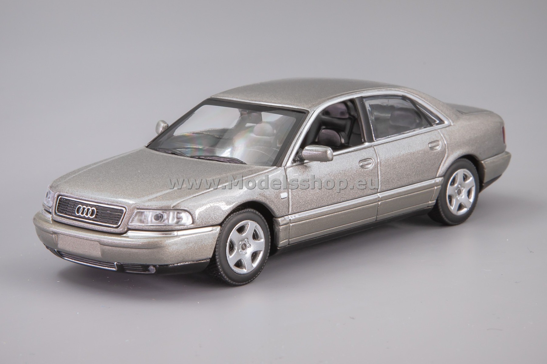 Maxichamps 940018800 Audi A8, 1999 /silver/