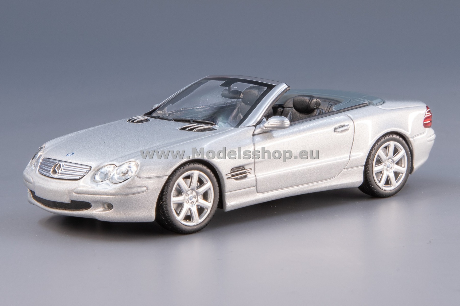 Maxichamps 940031030 Mercedes-Benz SL-Class (R230), 2001 /silver/