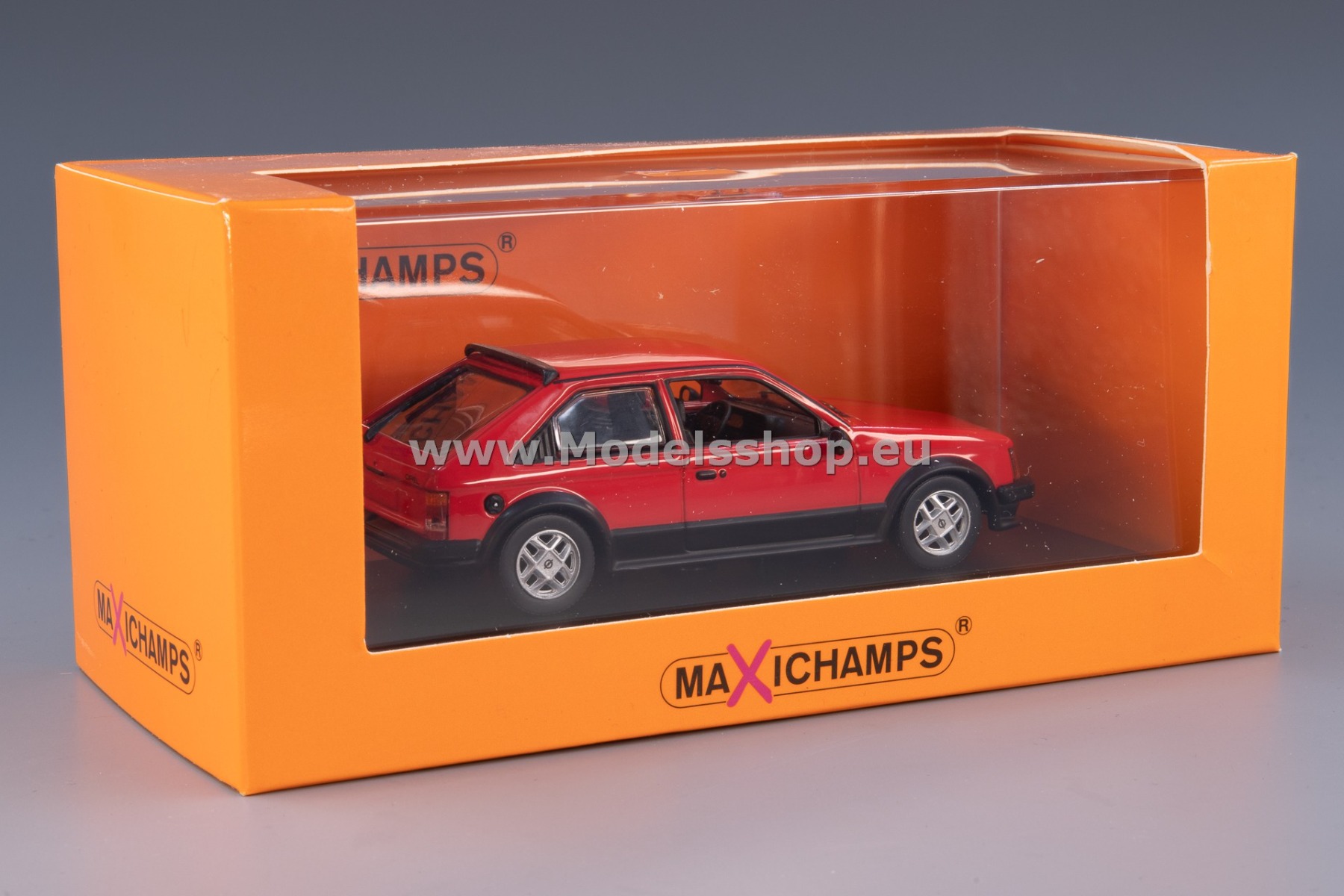 Maxichamps 940044121 Opel Kadett D SR, 1982 /red/