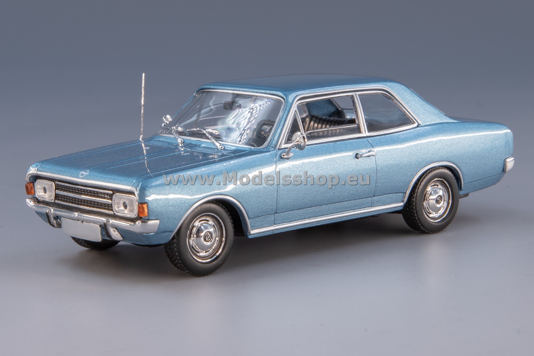 Maxichamps 940046100 Opel Rekord C Limousine, 1968 /blue metallic/
