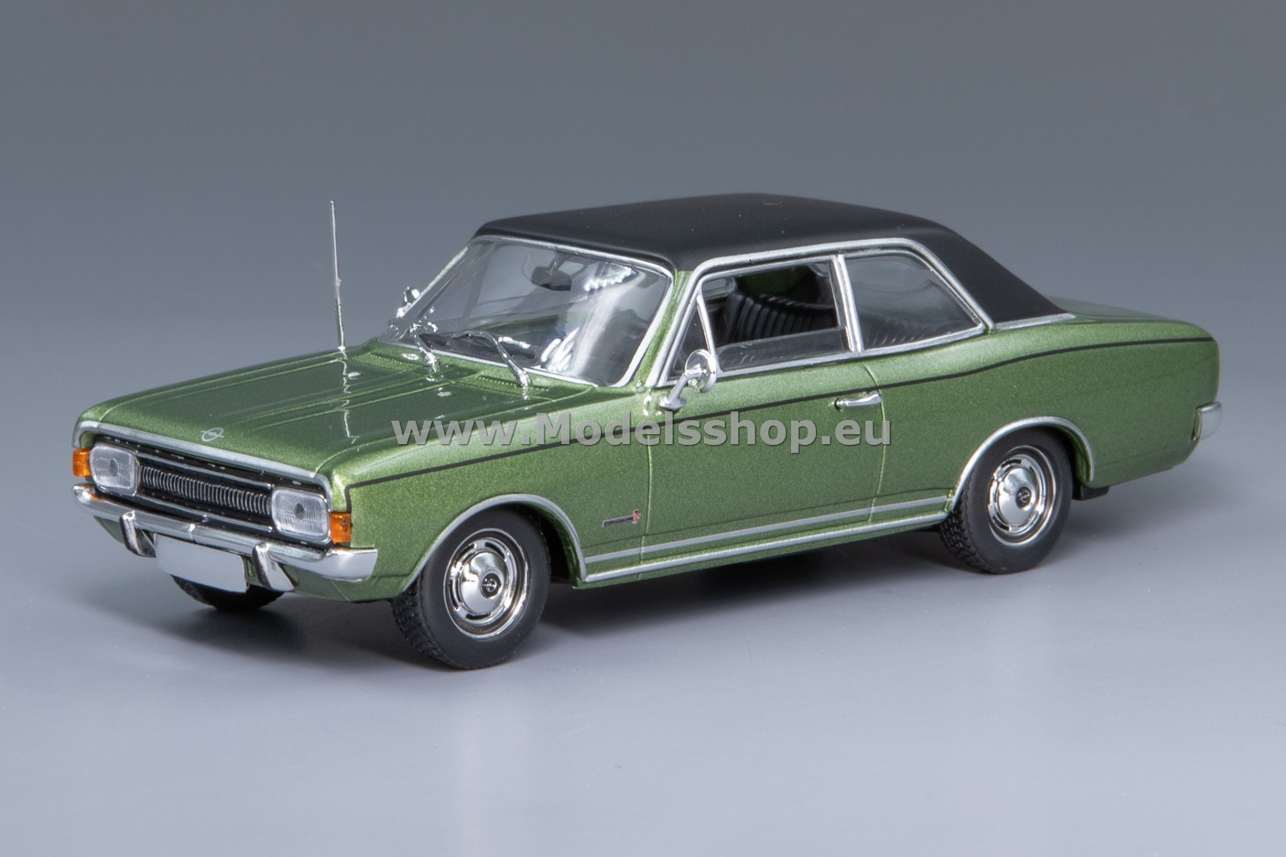 Maxichamps 940046160 Opel Commodore A, 1970 /green - black/