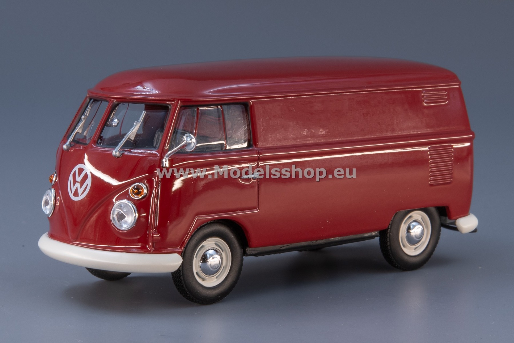 Maxichamps 940052201 Volkswagen T1 box van / kastenwagen, 1963 /dark red/