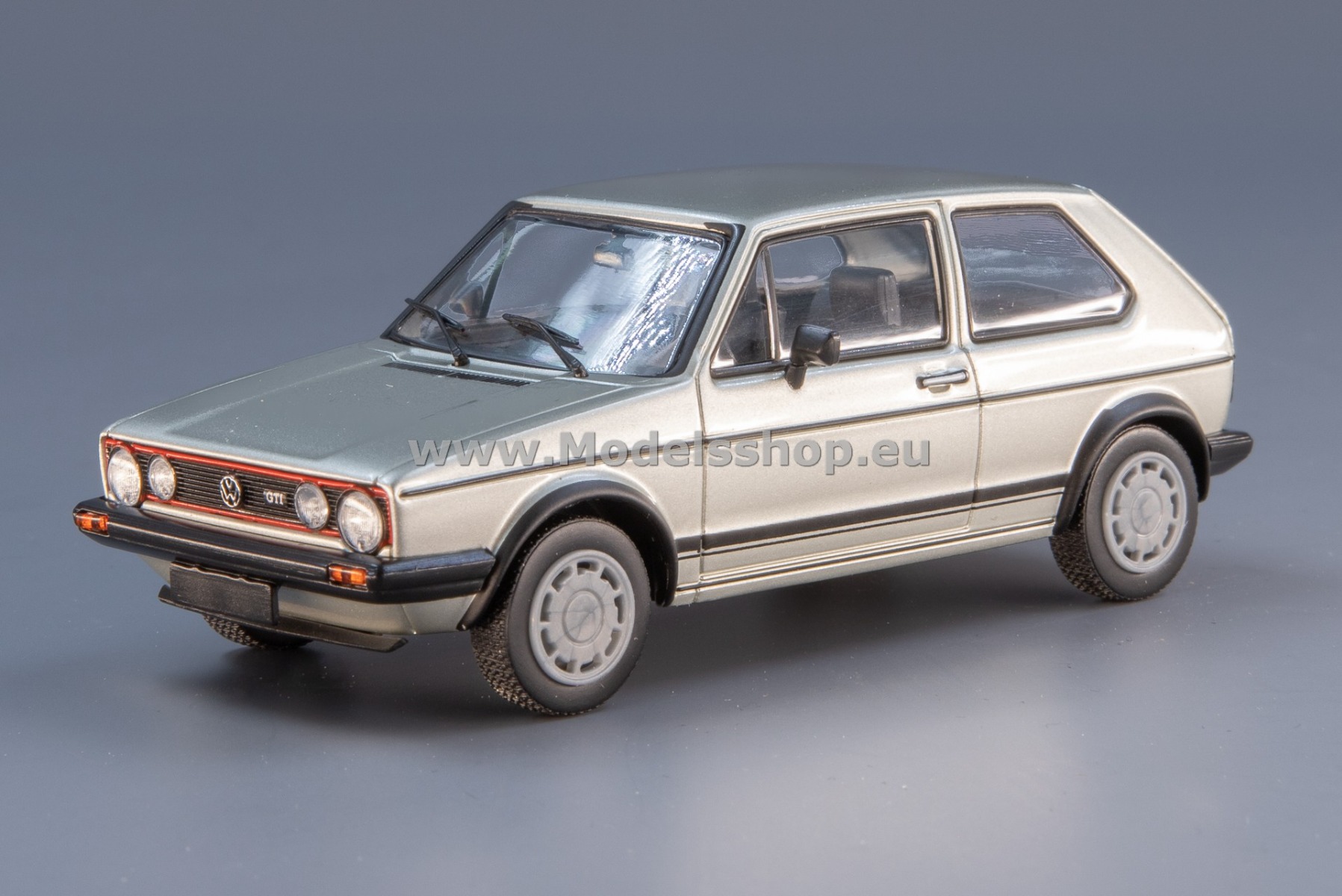 Maxichamps 940055174 Volkswagen Golf GTI, 1983 /silver metallic/