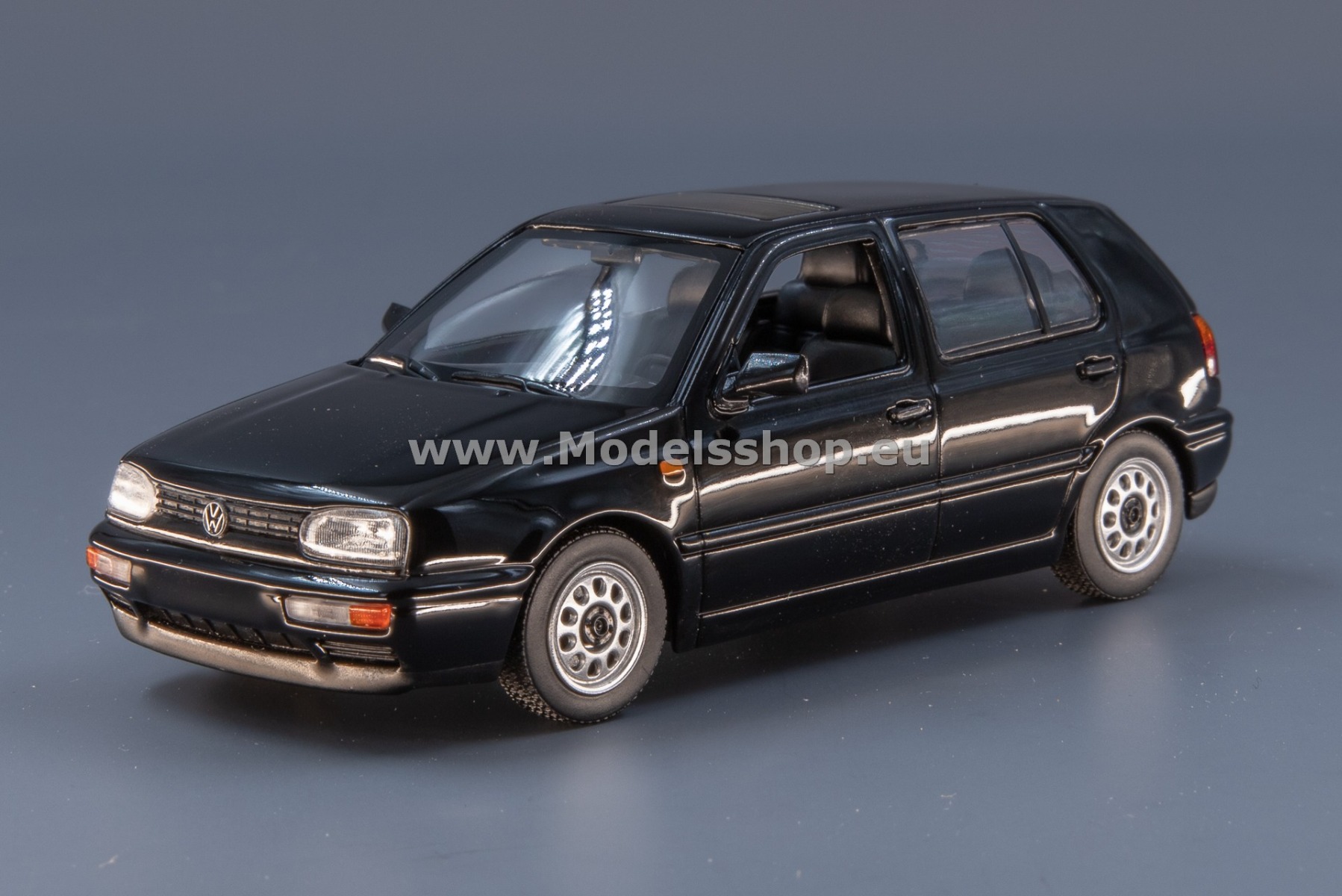 Maxichamps 940055501 Volkswagen Golf III 5d, 1997 /black/