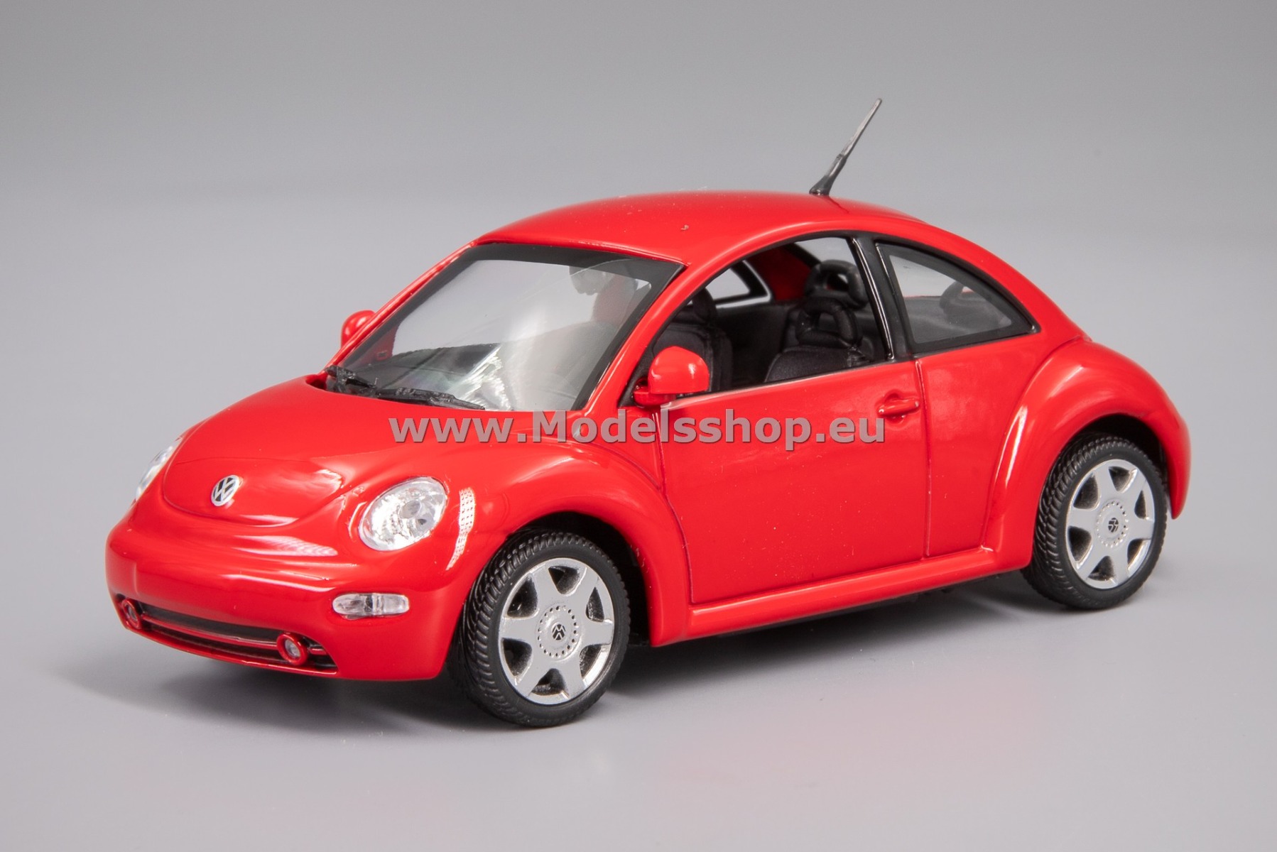 Maxichamps 940058001 Volkswagen New Beetle, 1998 /red/