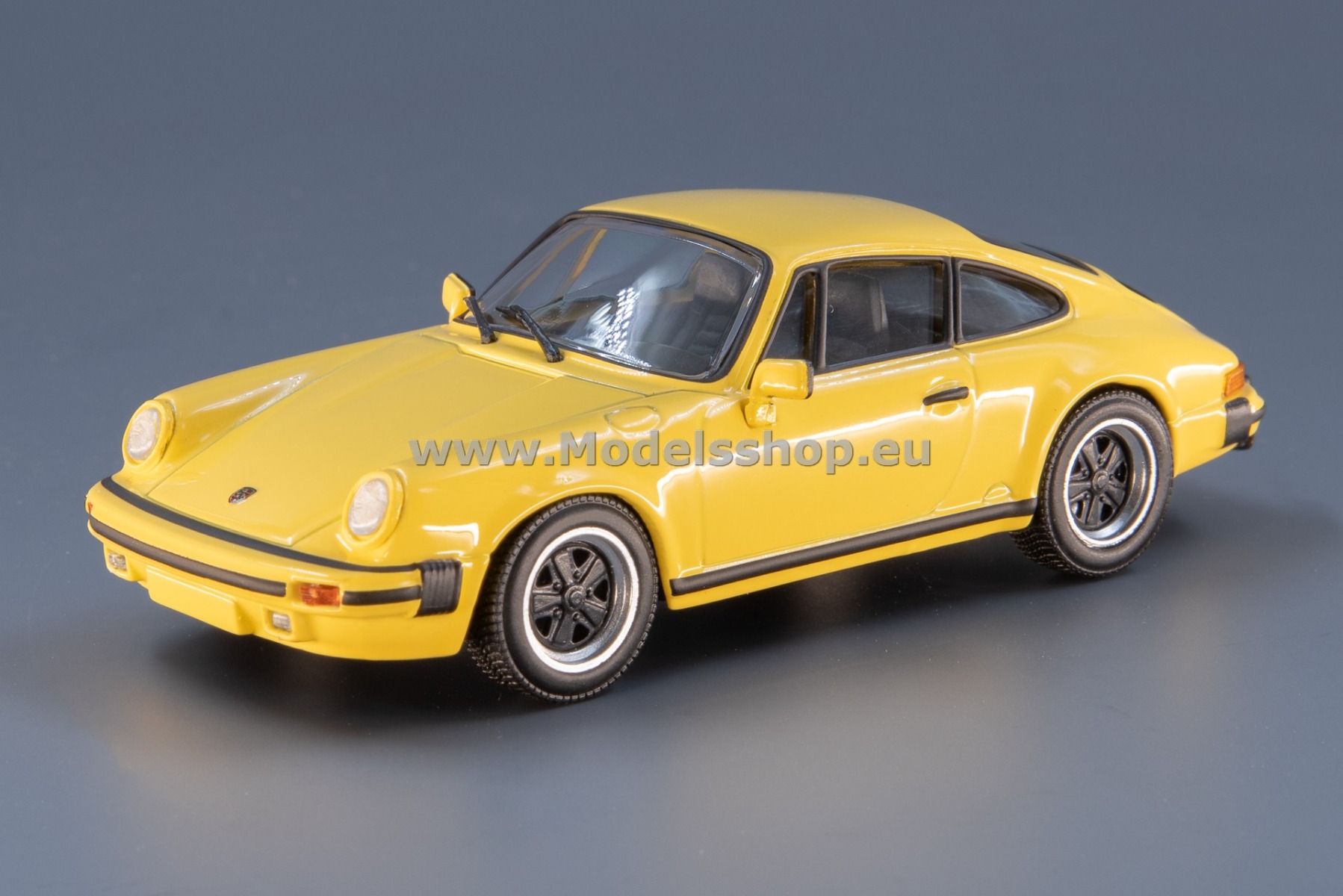 Maxichamps 940062025 Porsche 911 SC, 1979 /yellow/