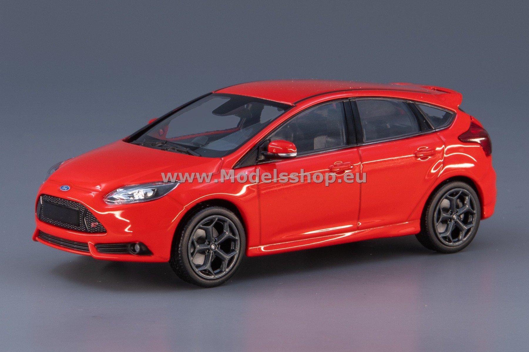 Maxichamps 940081900 Ford Focus ST, 2011 /red/