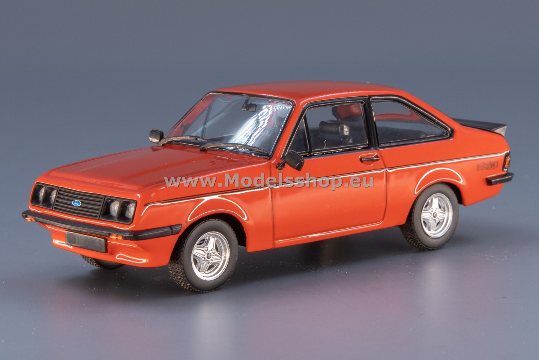 Maxichamps 940084301 Ford Escort II RS2000, 1975 /red/