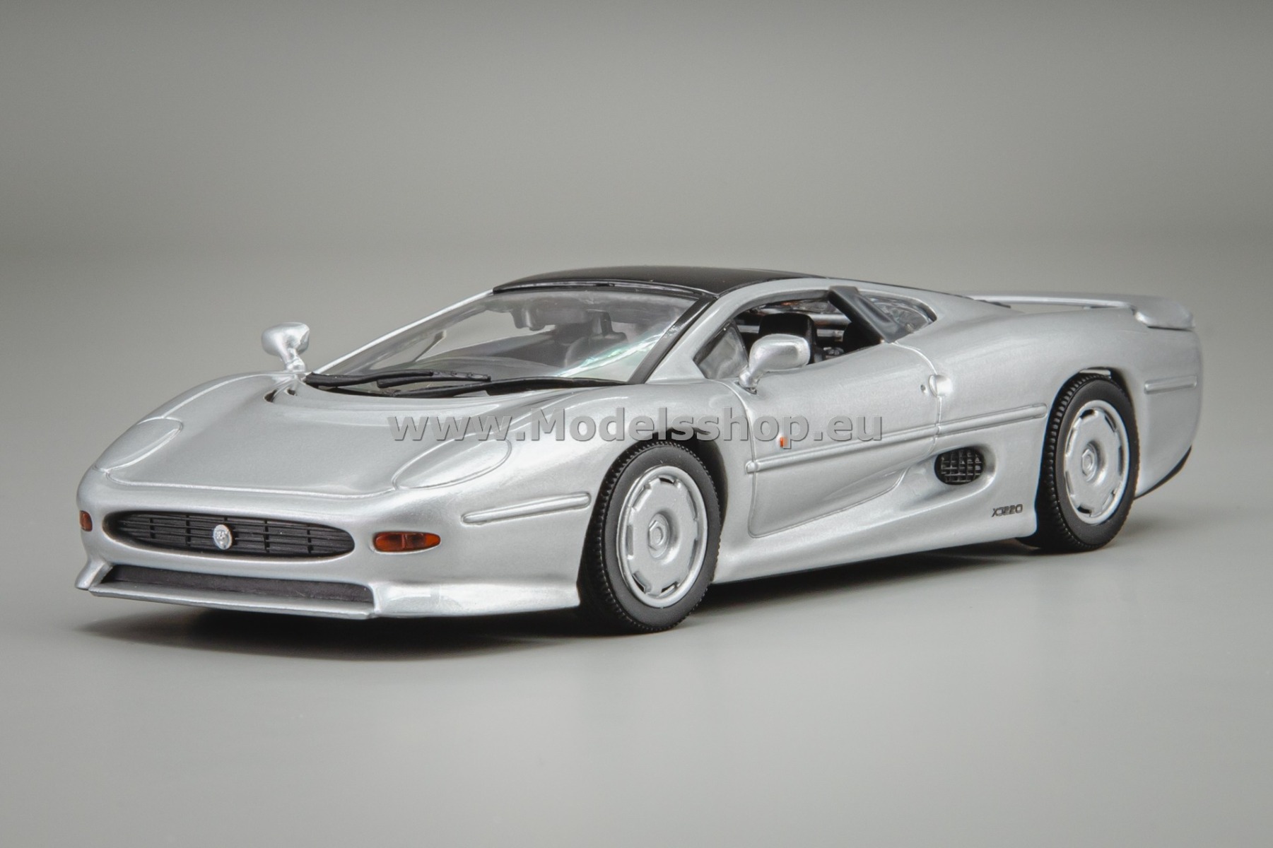 Maxichamps 940102221 Jaguar XJ220, 1991 /silver/