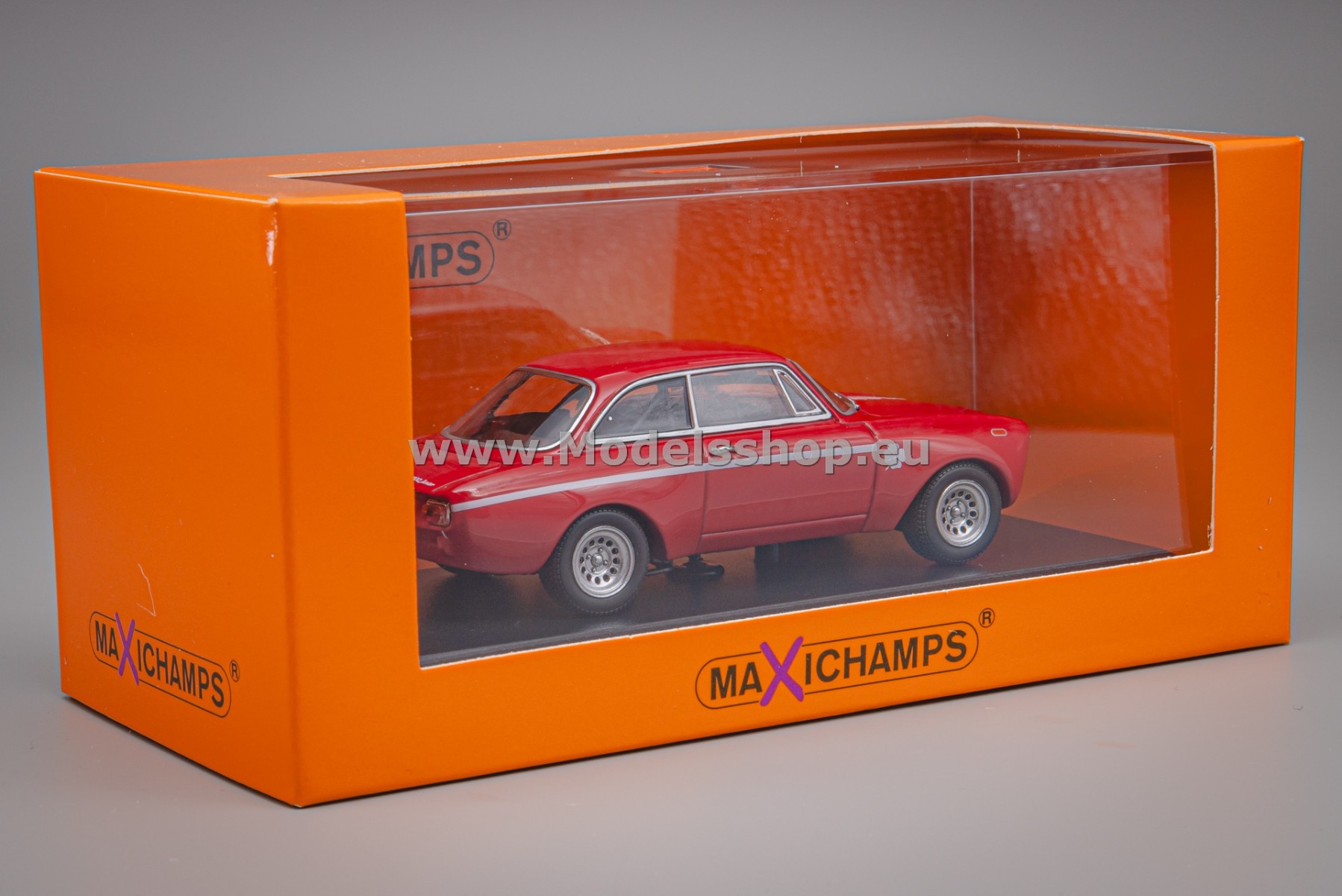 ミニカー Alfa Romeo GTA 1300 40th Anniversary 1/18 Minichamps ALFA ROMEO GTA 1300 JUNIRO 1971 Diecast Car Model