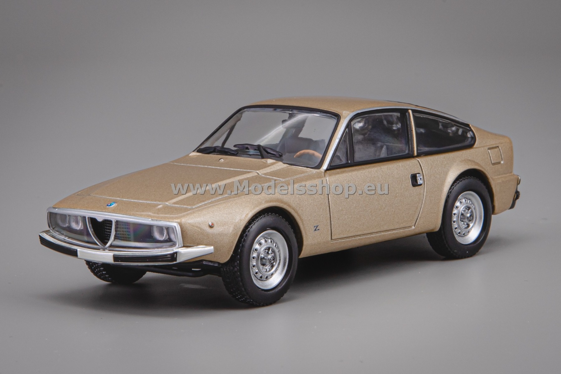 Maxichamps 940120720 Alfa Romeo 1600 Junior Z, 1972 /gold/