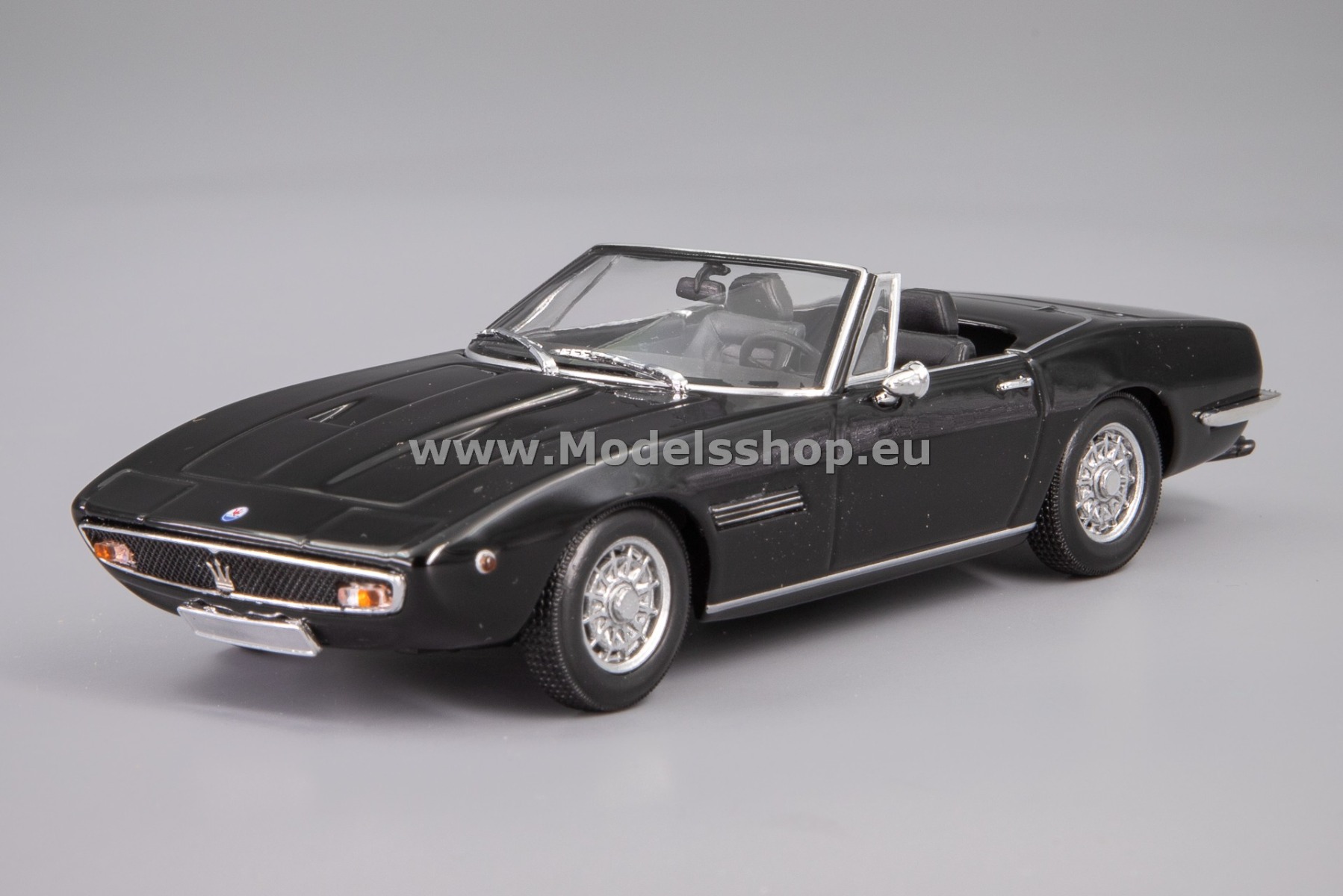 Maxichamps 940123331 Maserati Ghibli Spyder, 1969 /black/