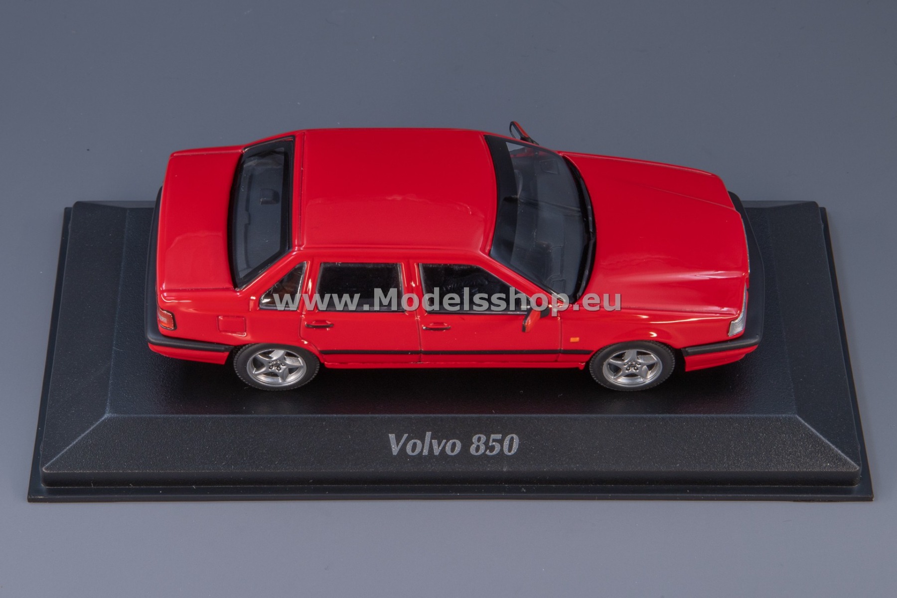 Maxichamps 940171460 Volvo 850, 1994 /red/