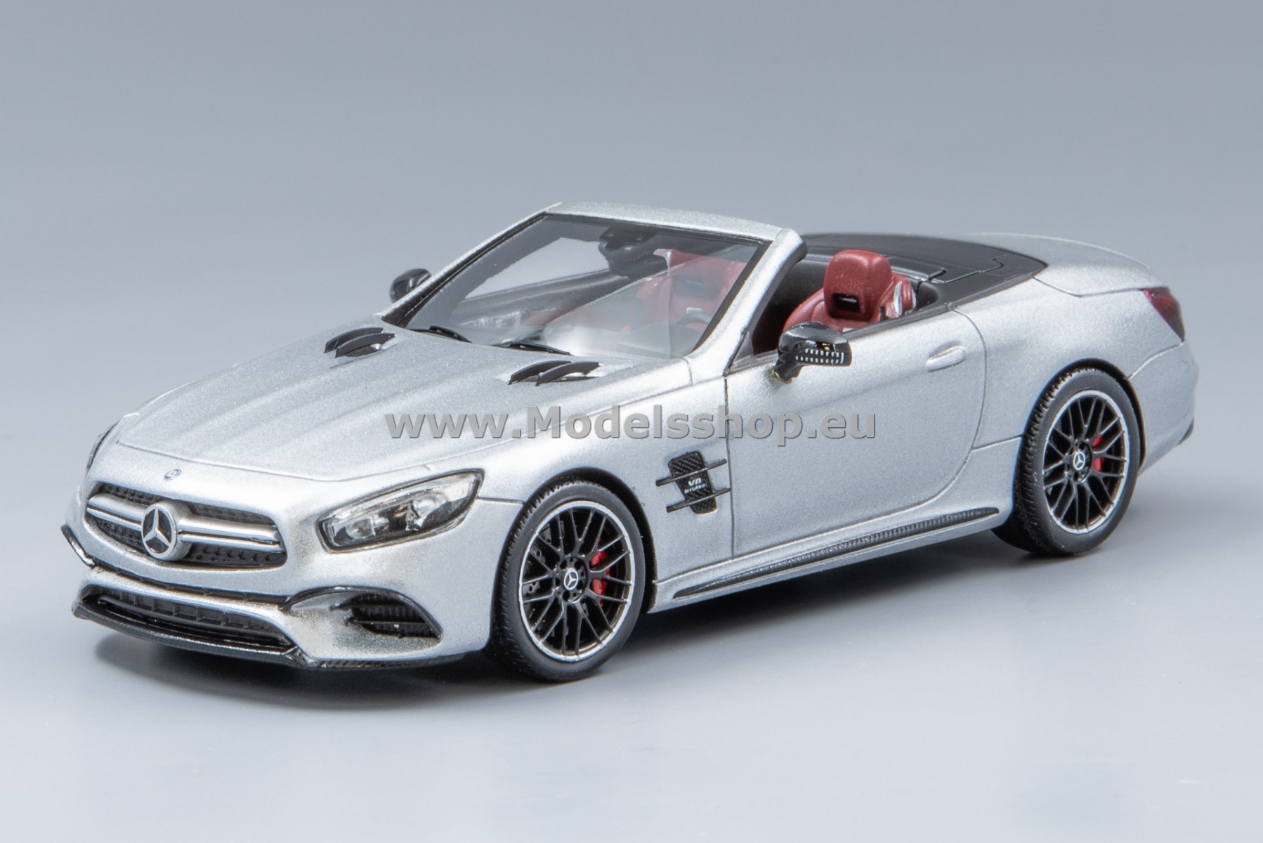 Mercedes-Benz V124 Lang シルバー Mercedes-Benz V124 Lang Limousine Silver 1990 1:43 Neo 44308