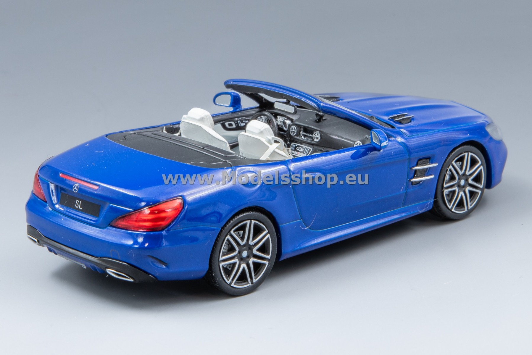 Spark B66960533 Mercedes-Benz SL (R231), facelift 2012 /blue/ w